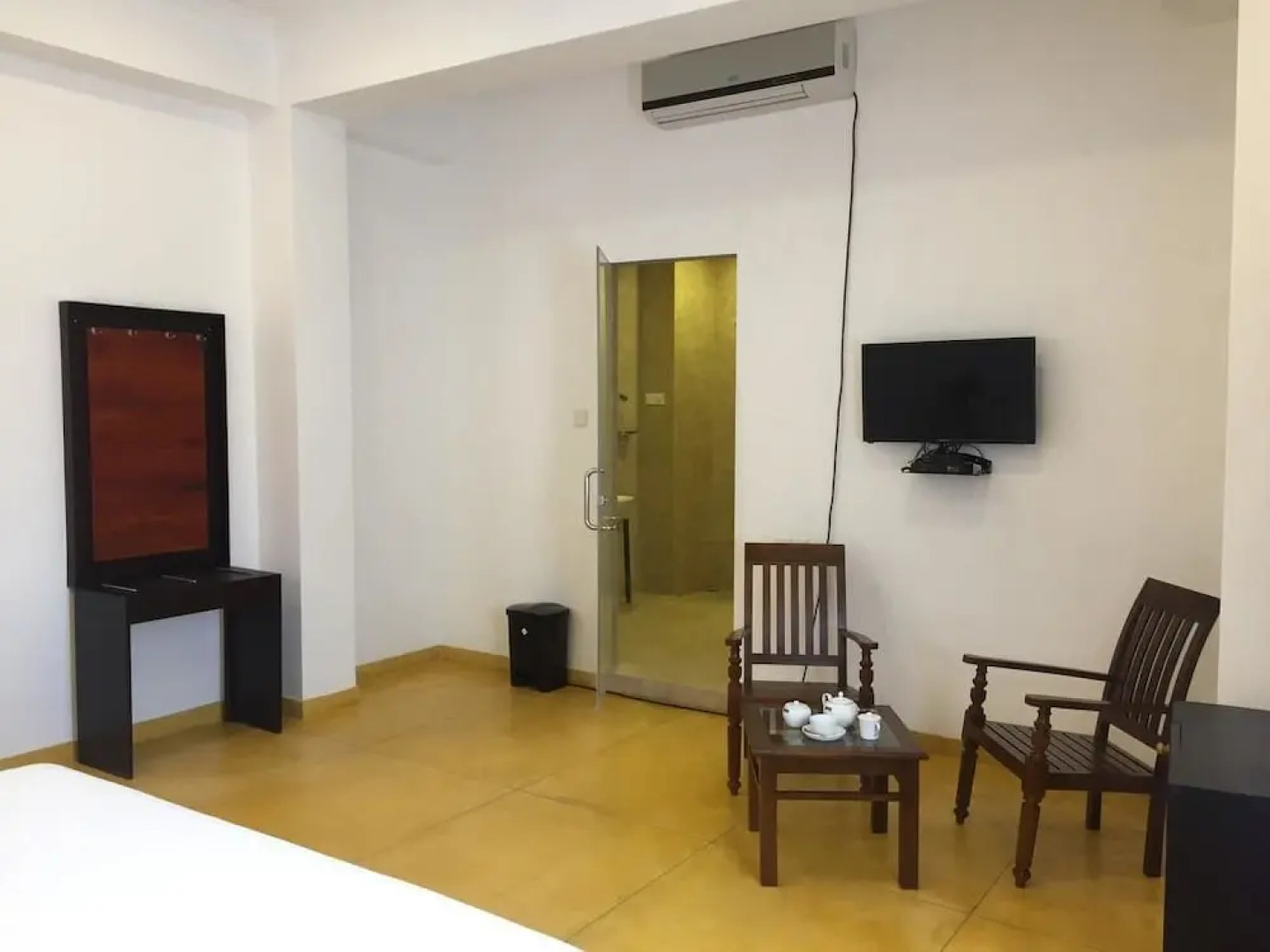 OYO 122 Glenloch Tea Factory Hotel