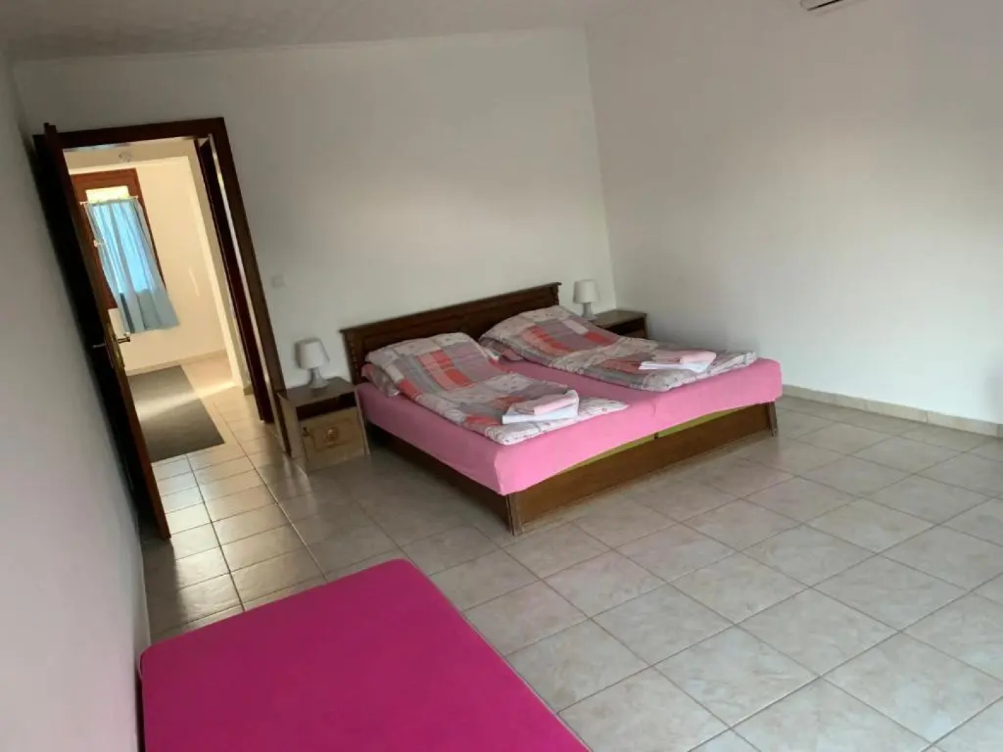 Buzál-Mórocza Pincészet és Szálláshely