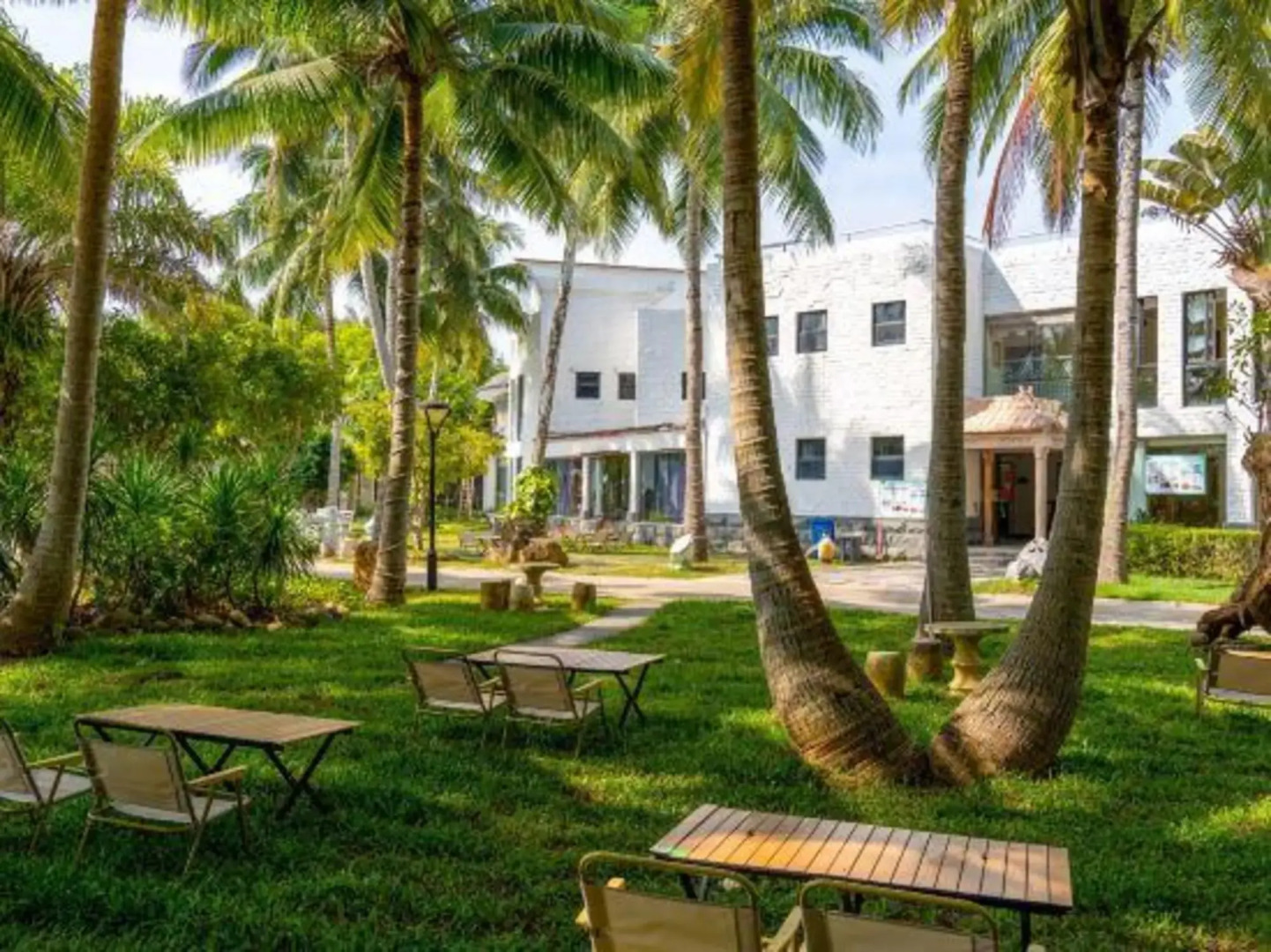 Tianfu Yunlong Bay Holiday Resort