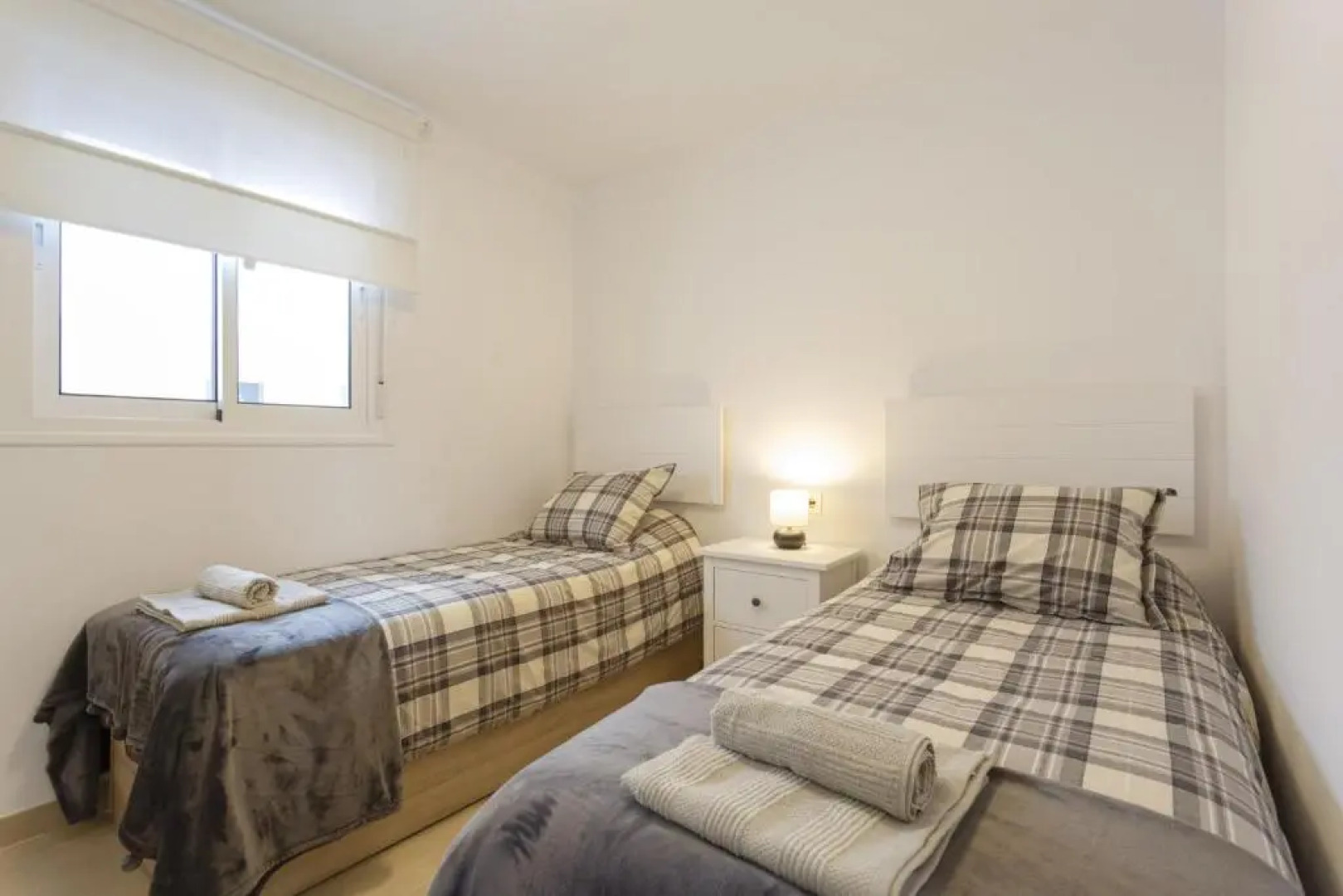 PALMERAS-CANDOR free parking by Cadiz4Rentals