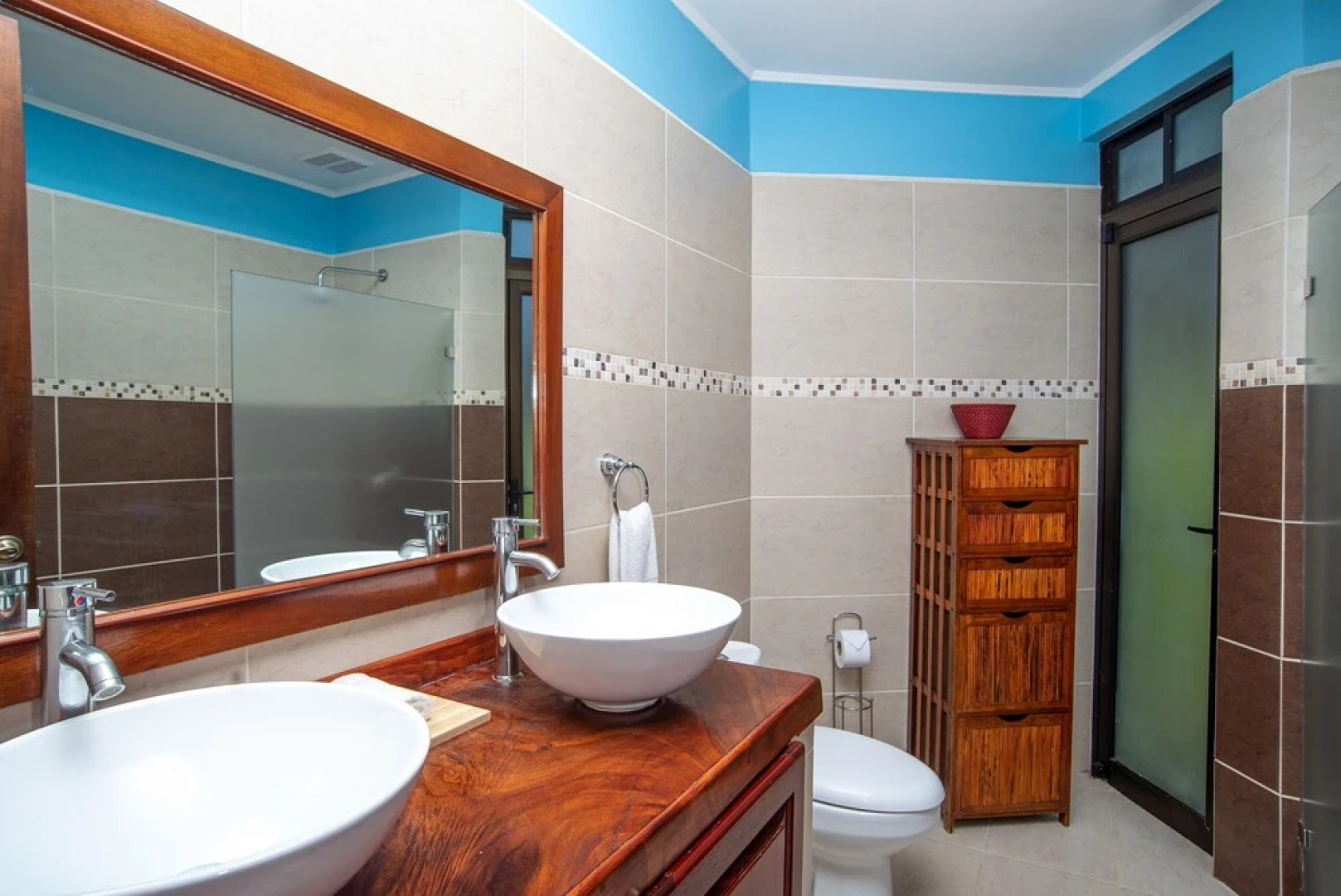 Peek-a-Boo Ocean view Condo at Reserva Conchal