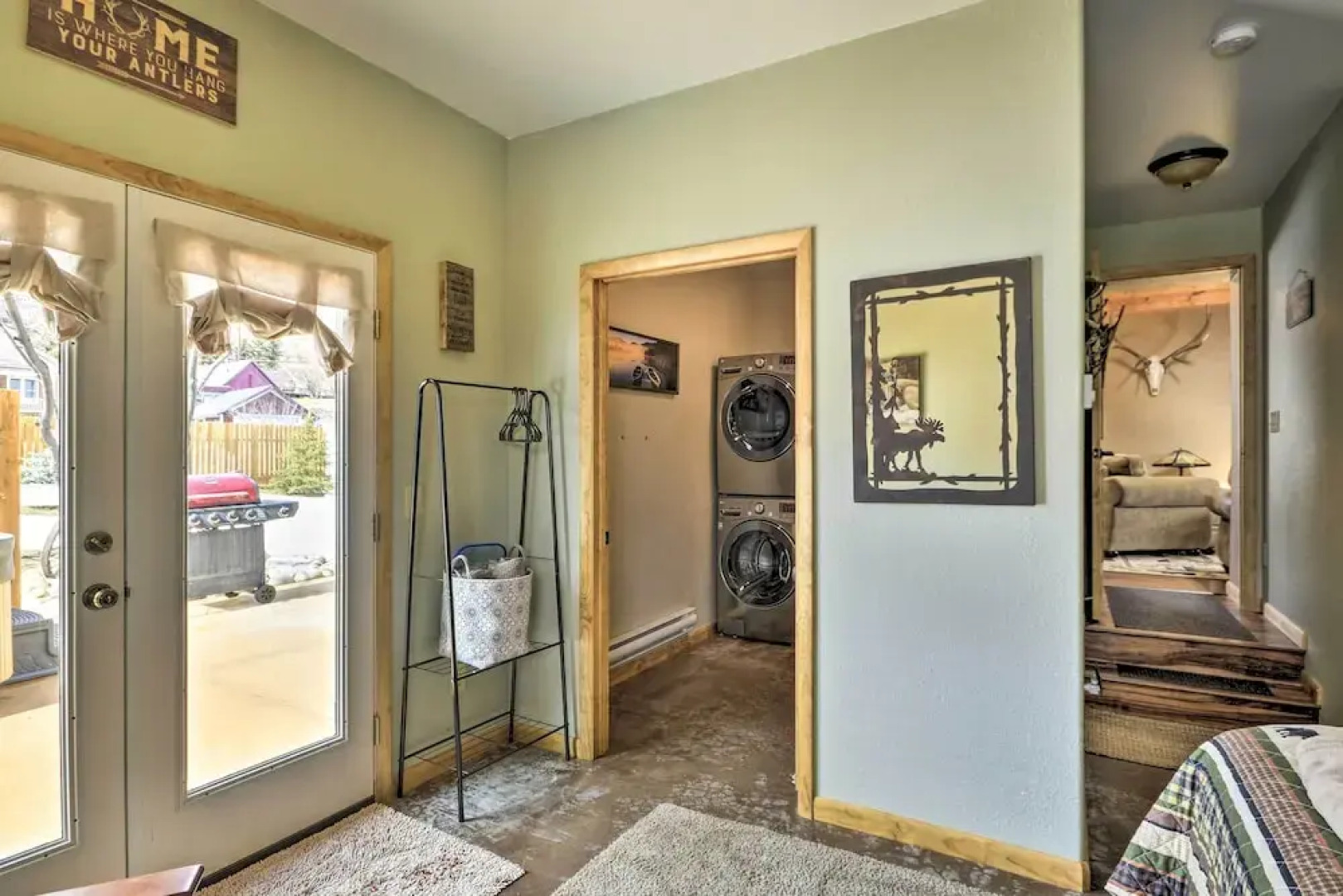 Red Lodge Retreat w/ Hot Tub: 3 Blocks to Downtown