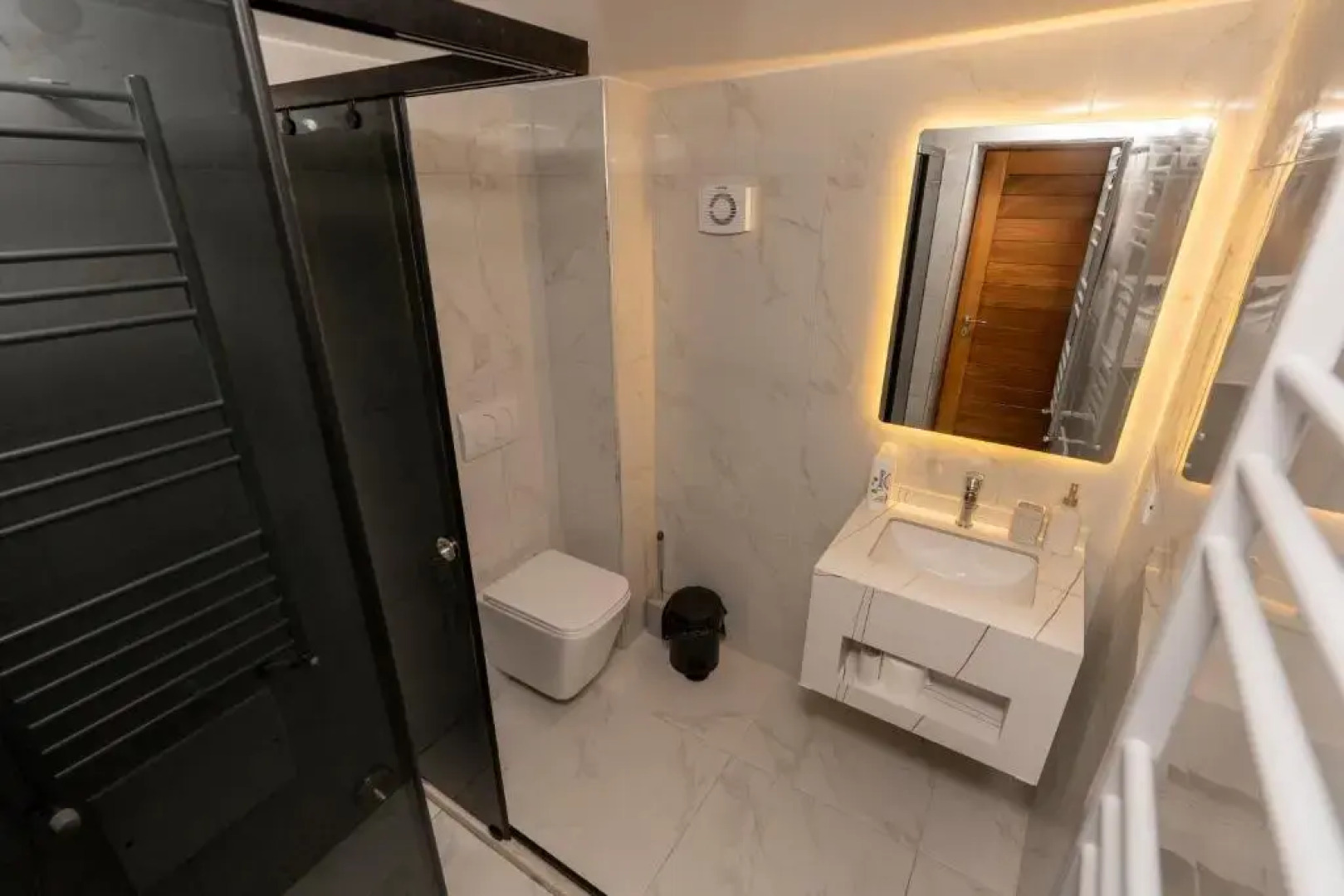 Bujtina Berishta Theth