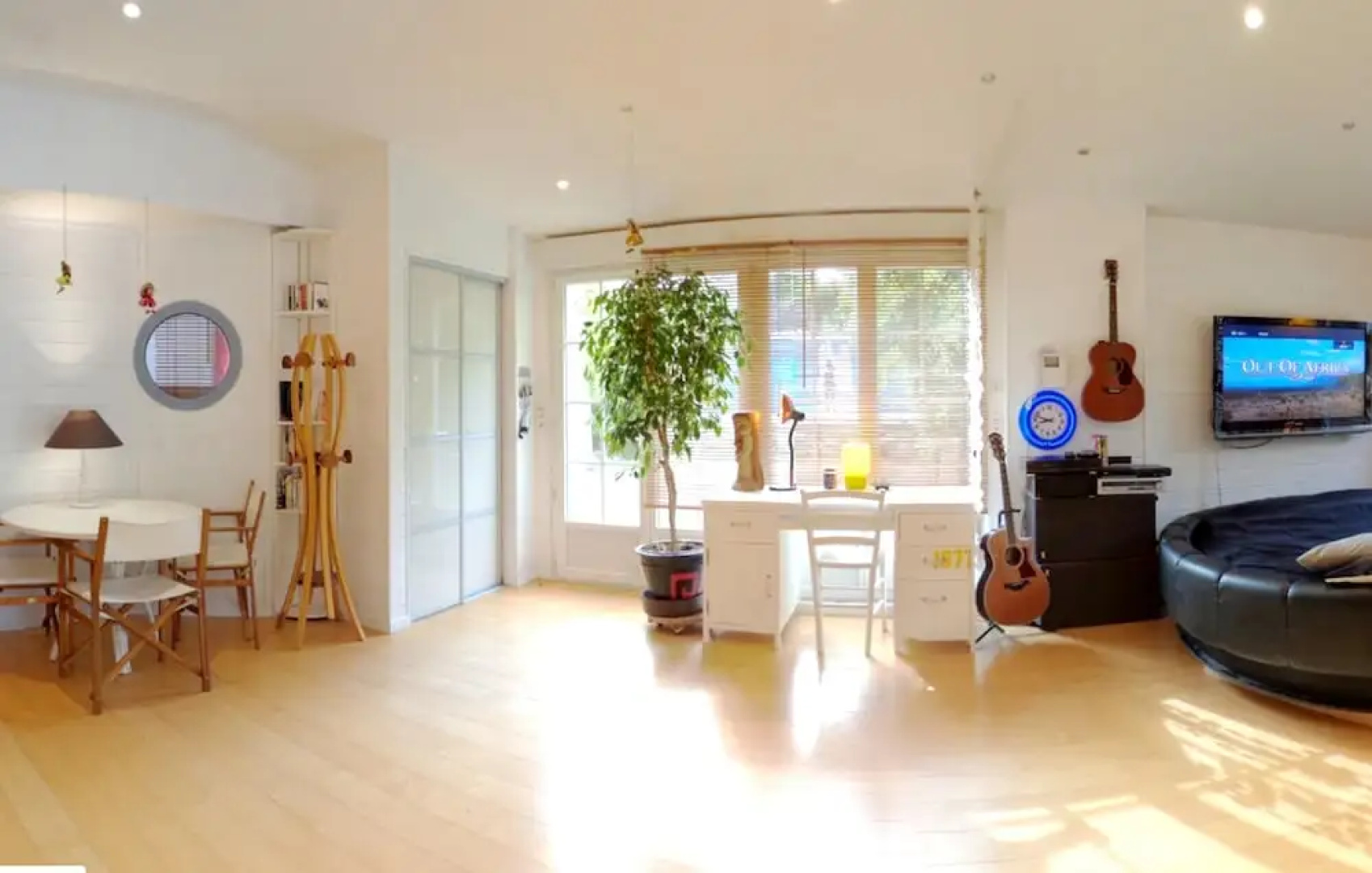 House With 3 Bedrooms in Montluçon, With Enclosed Garden and Wifi