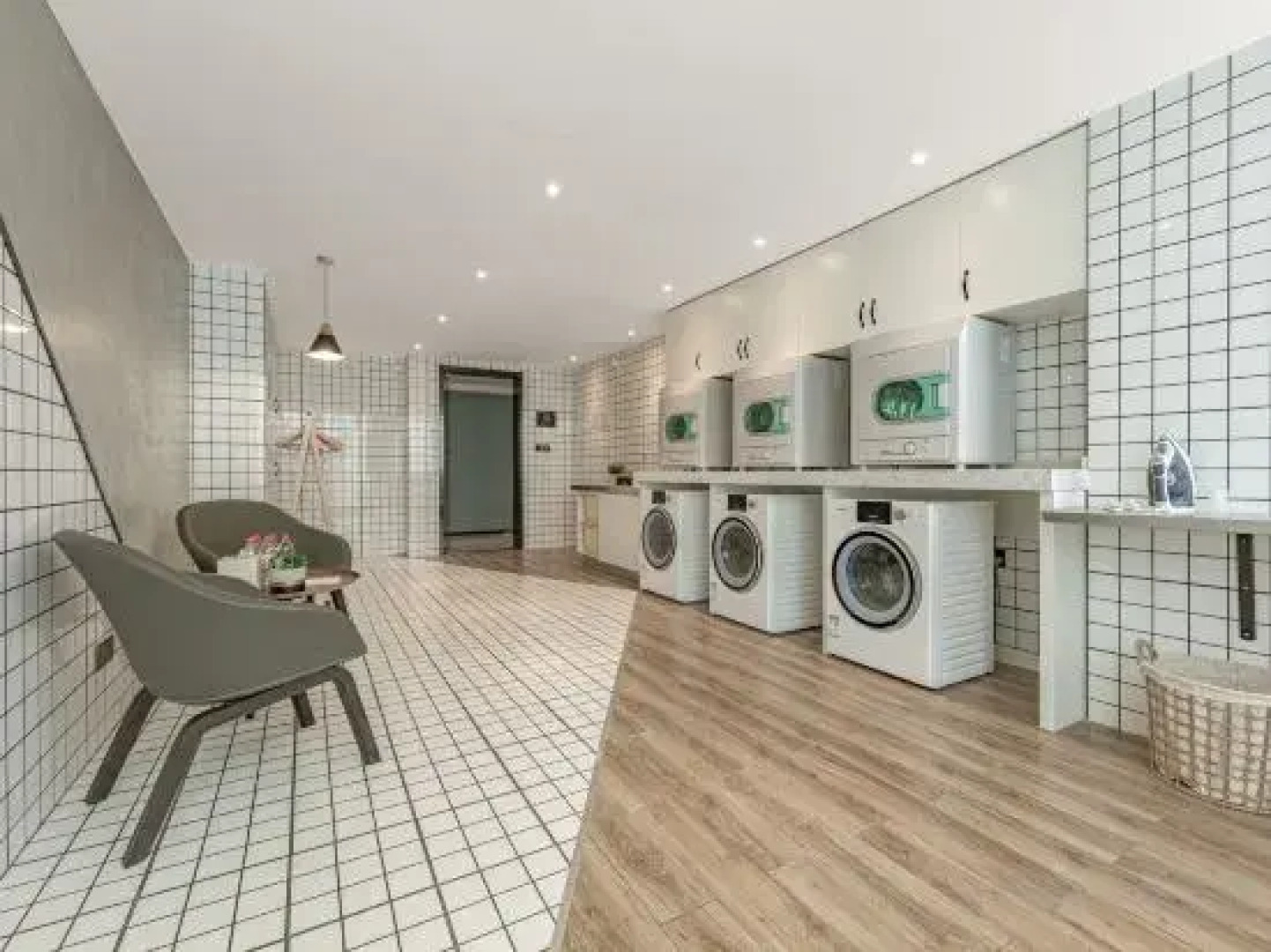 Atour Hotel Baoji Gaoxin South High-speed Railway Station Xingzheng Avenue