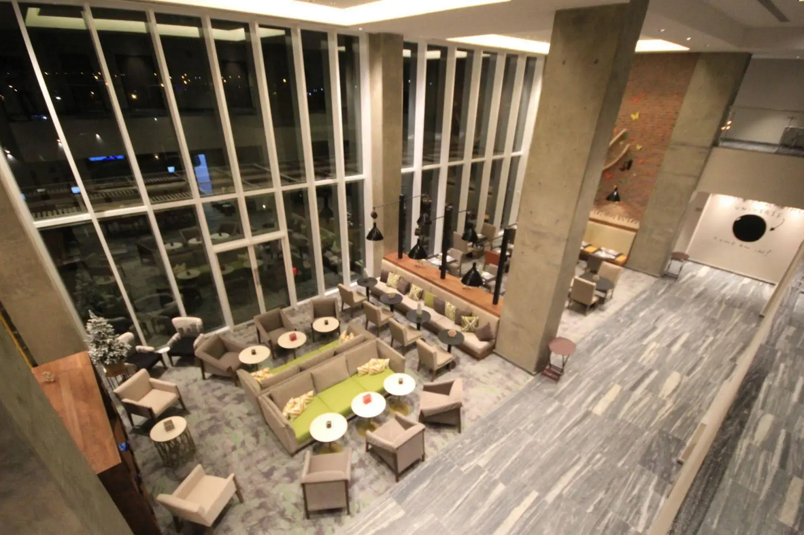 Fiesta Inn Suites Aeropuerto del Bajío