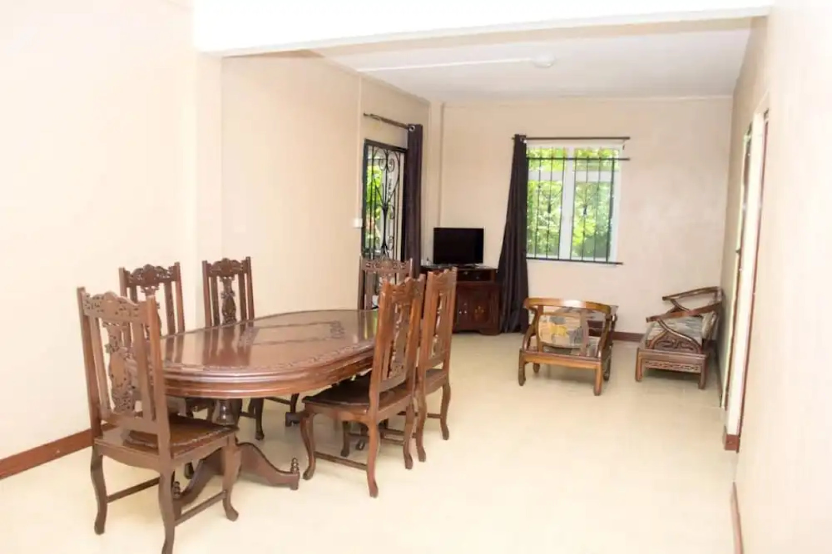 Apartment With 2 Bedrooms In Grand Gaube With Shared Pool Enclosed Garden And Wifi