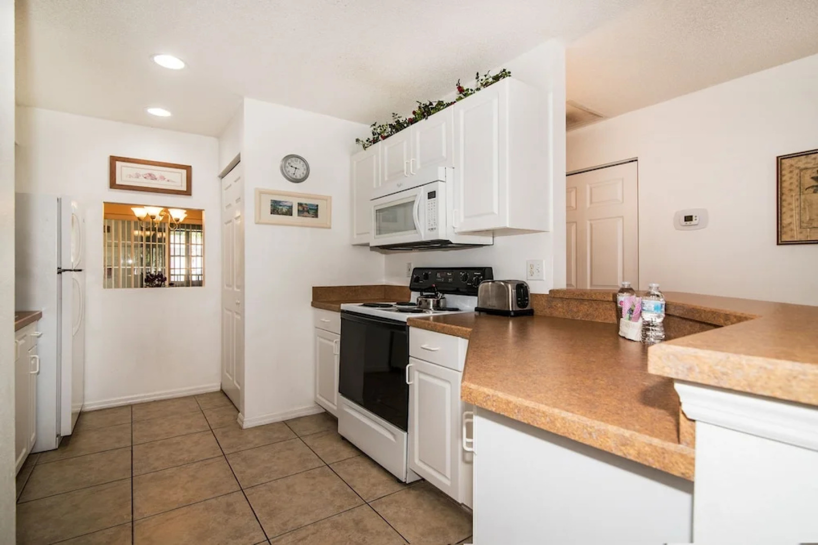 Shorewalk Vacation Condo 15 minutes to Bradenton Beach Entire Condo