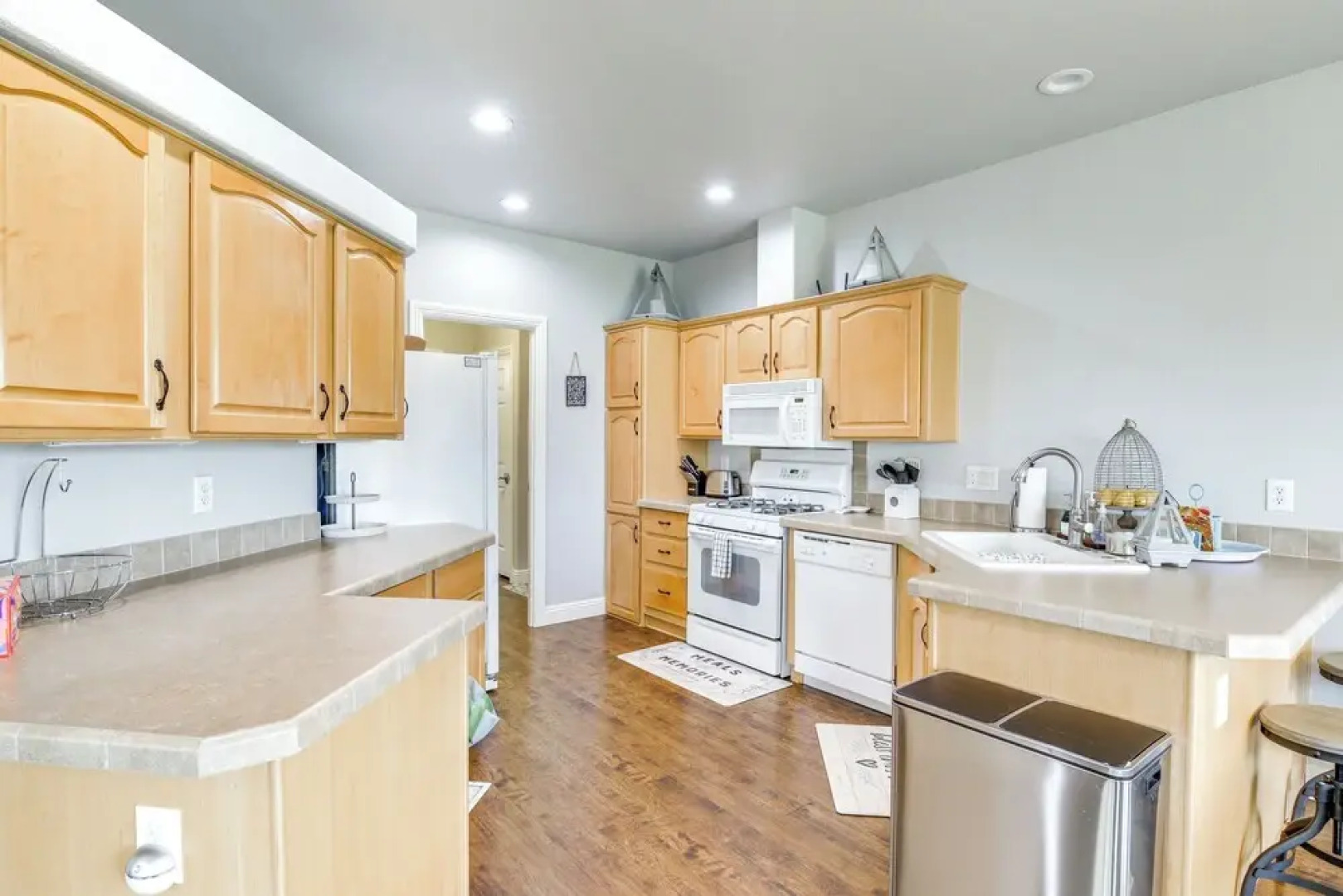 Walk to Colorado River: Needles Gem w/ Pool Access