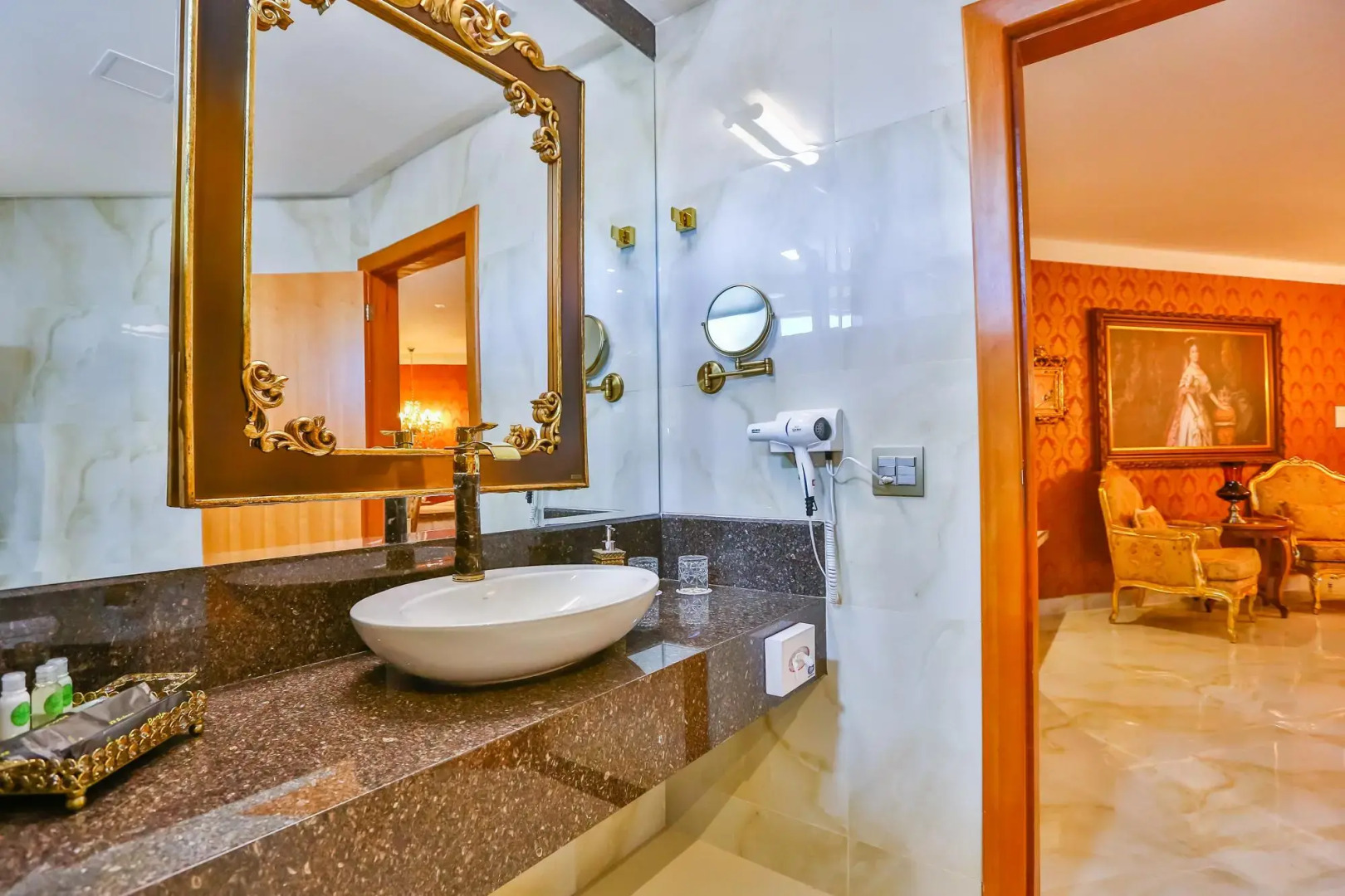 Golden Lis Hotel Boutique