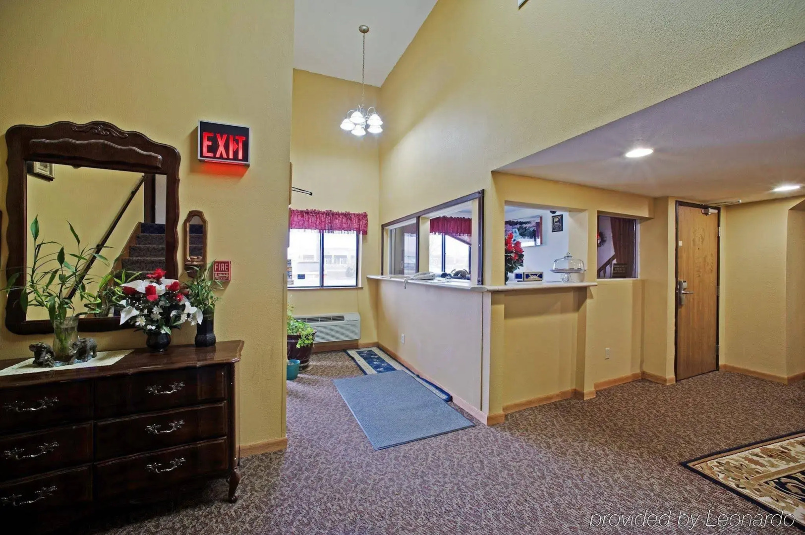 Faribault Hometown Inn & Suites