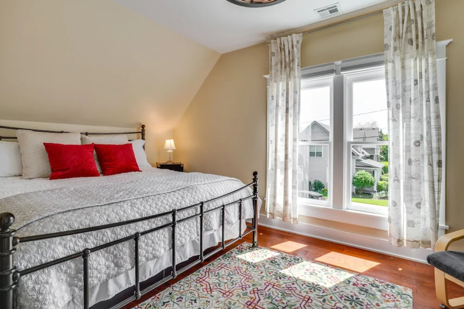 Historic Home Near Downtown Salem: Walk to Capitol