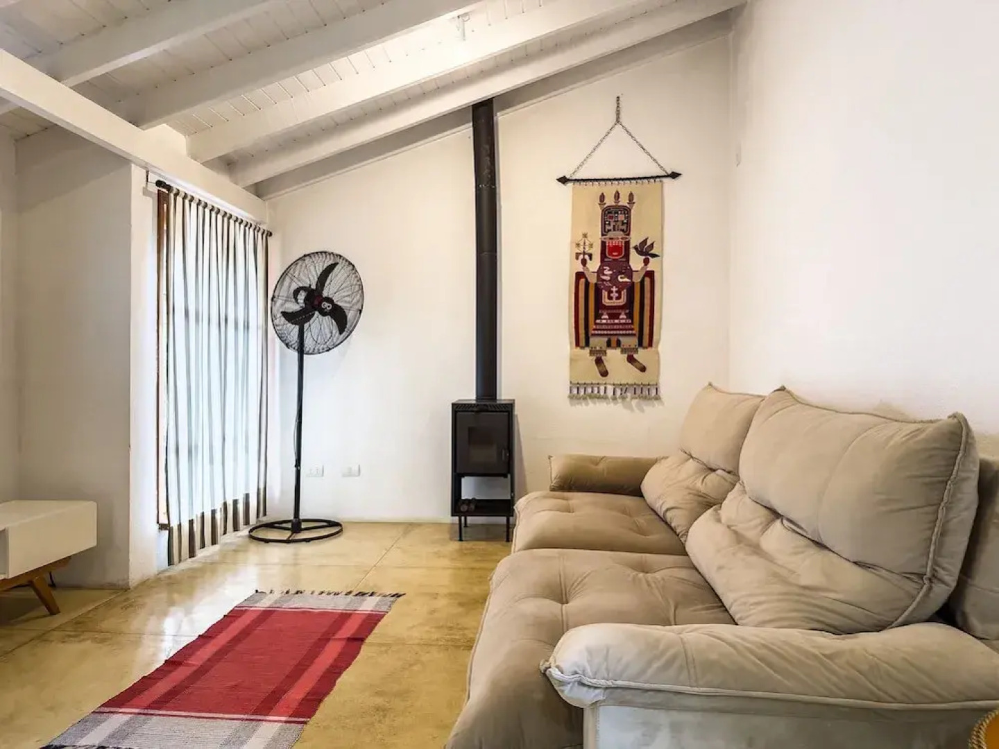 Casa com Piscina Privativa e Natureza – Granja Viana, São Paulo