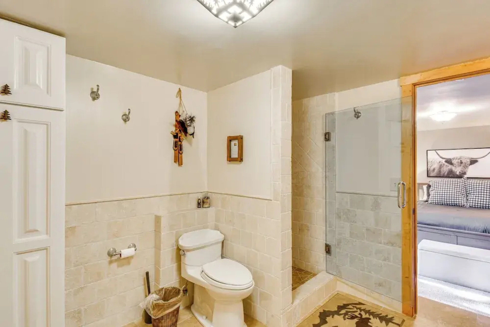 4 Mi to White Pines Lake: Quiet Cabin w/ Fire Pit