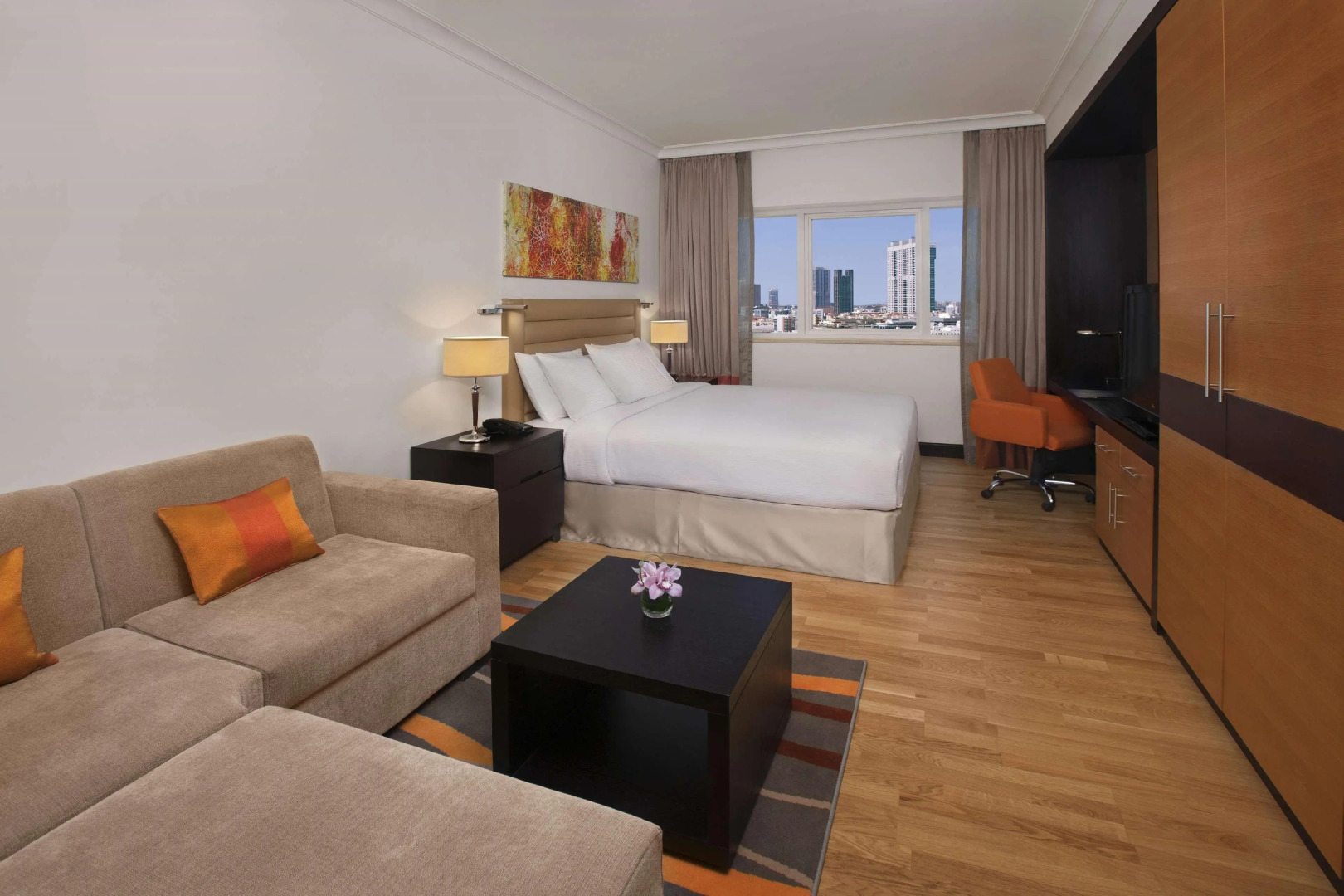 DoubleTree by Hilton Hotel and Residences Dubai Al Barsha