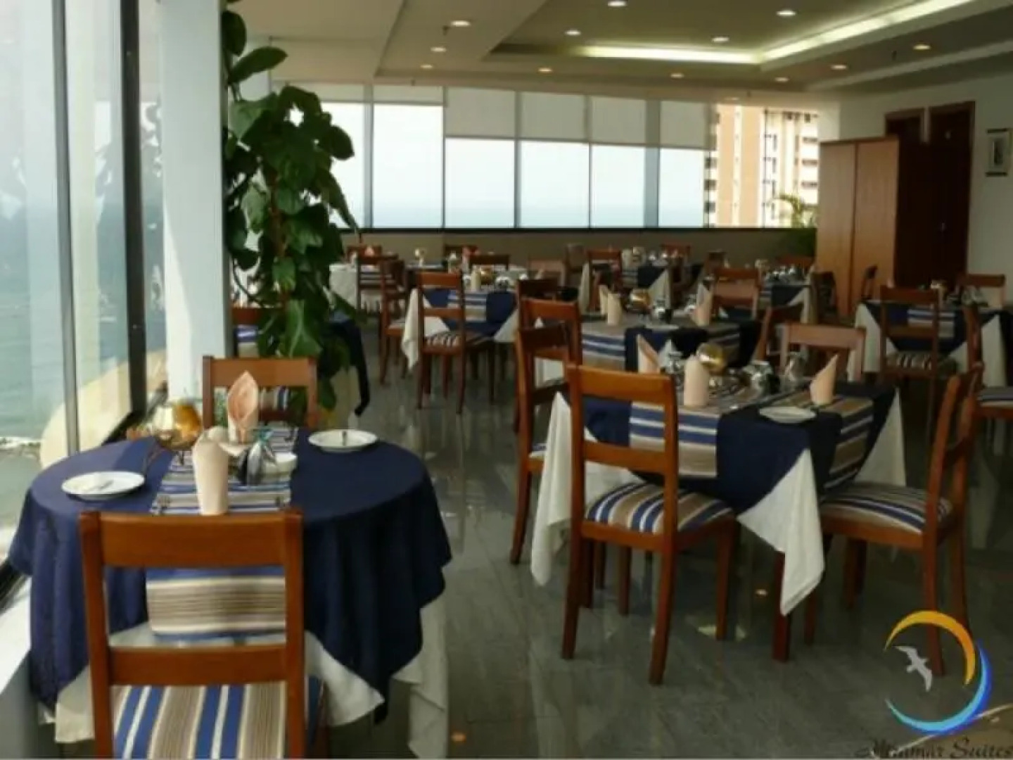 Hotel Miramar Suites