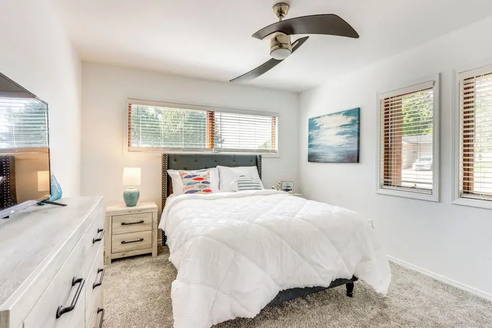 Swim & Boat Docks: Lakefront Gem in Bella Vista!