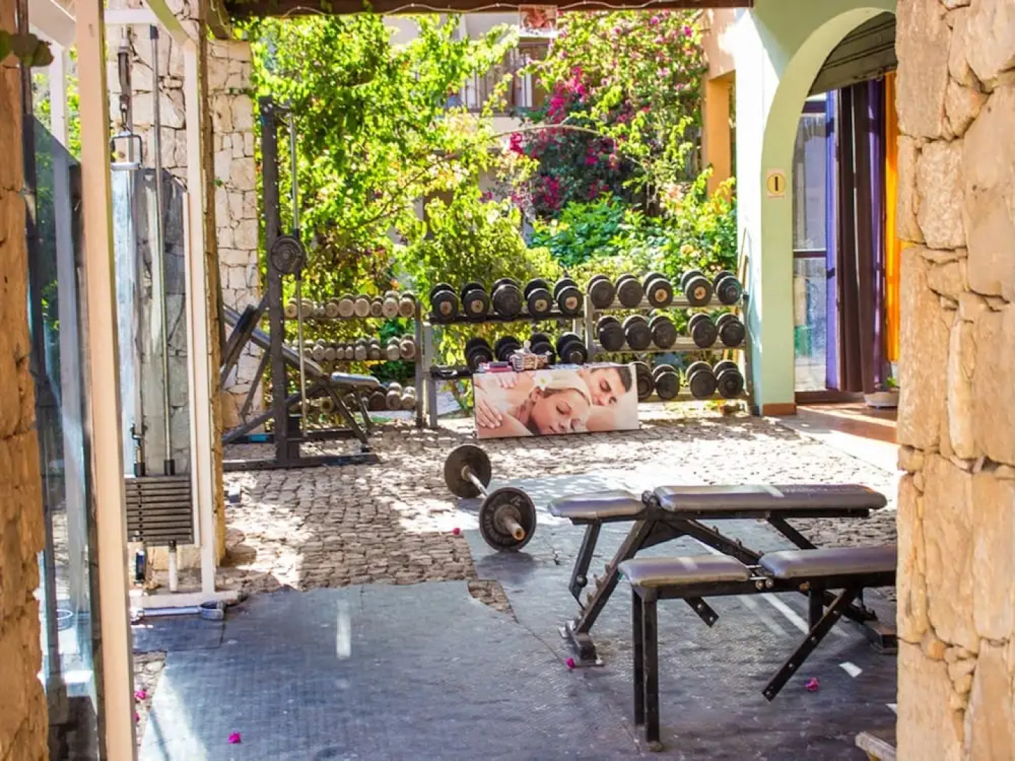 AJP Holidays - Porto Antigo 2 Beachfront Apartment