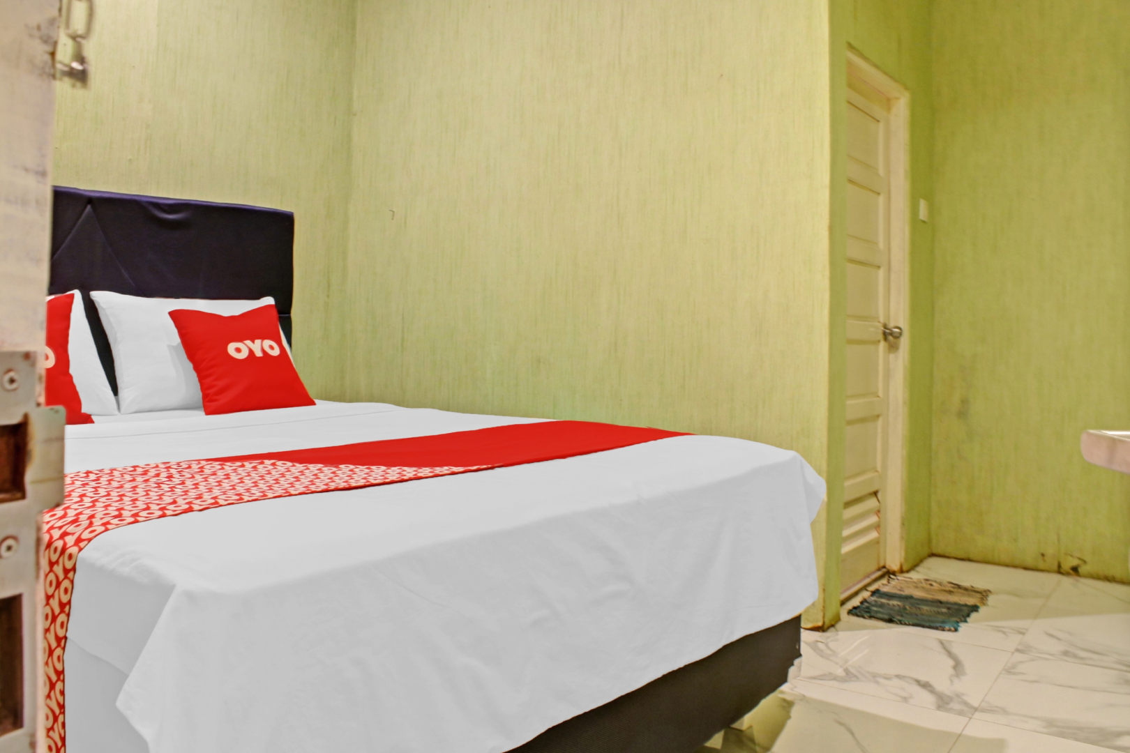 OYO 90112 Hotel Permata Inn