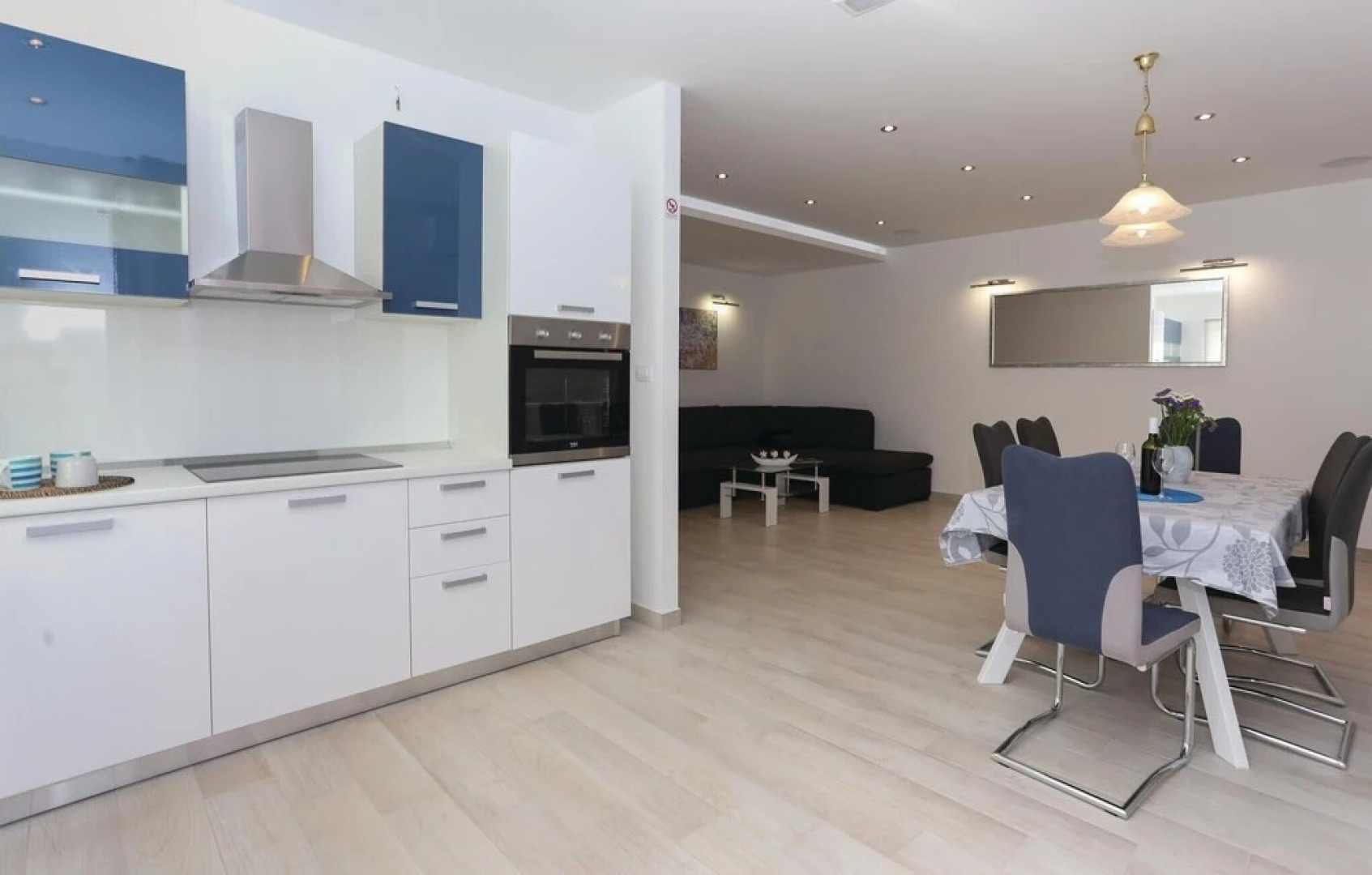 Stunning Home in Kastel Stafilic With Wifi and 6 Bedrooms