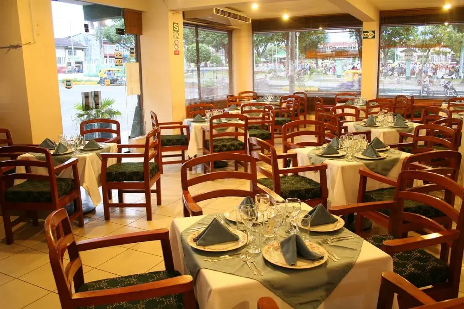 Royal Inn & Casino Hotel