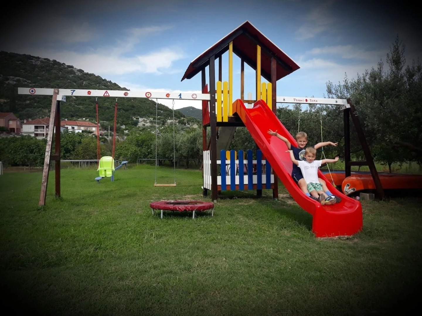 Villa Solo, Luxury Family app in Nature Park