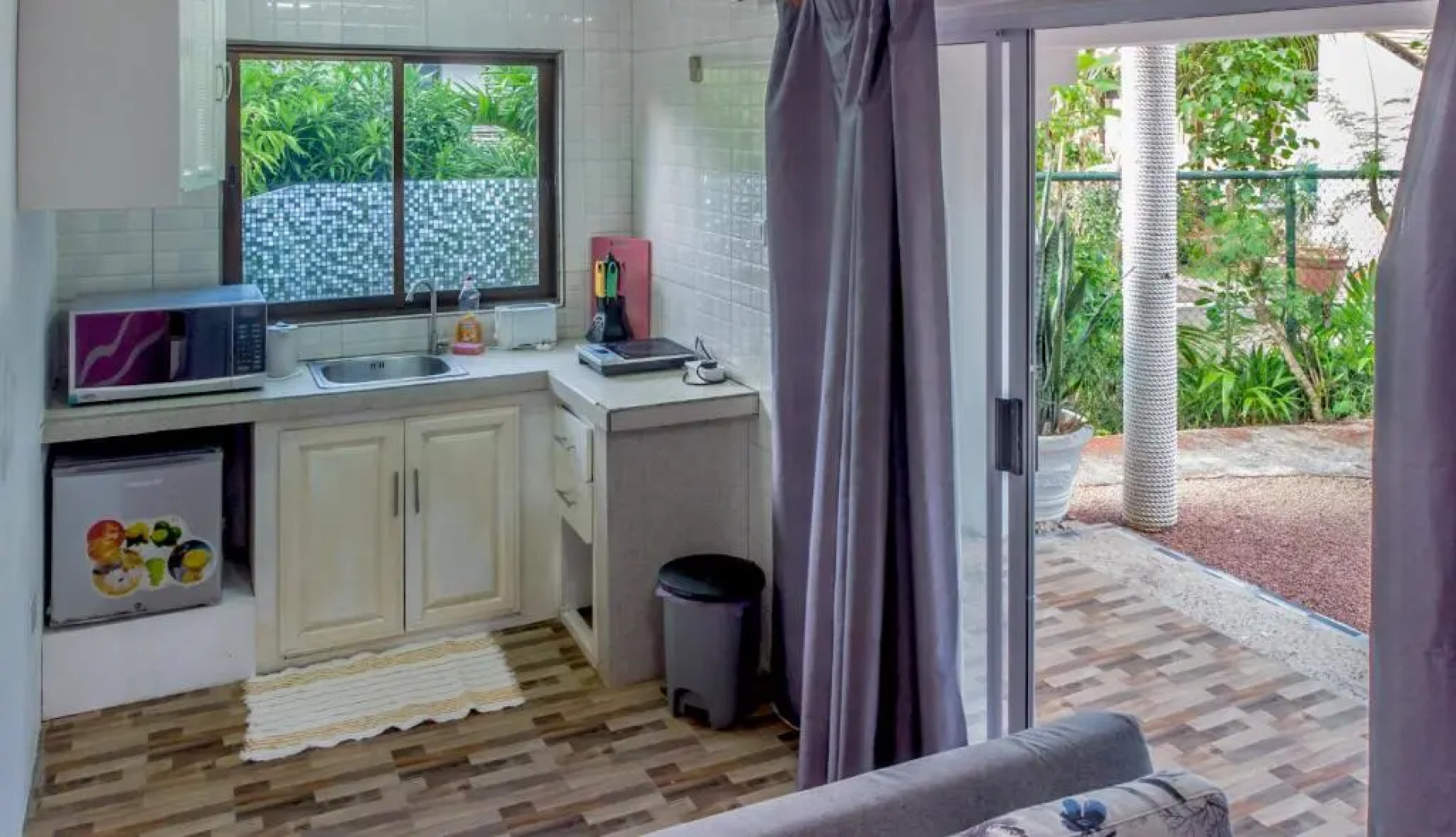 Villa Rafia Guesthouse