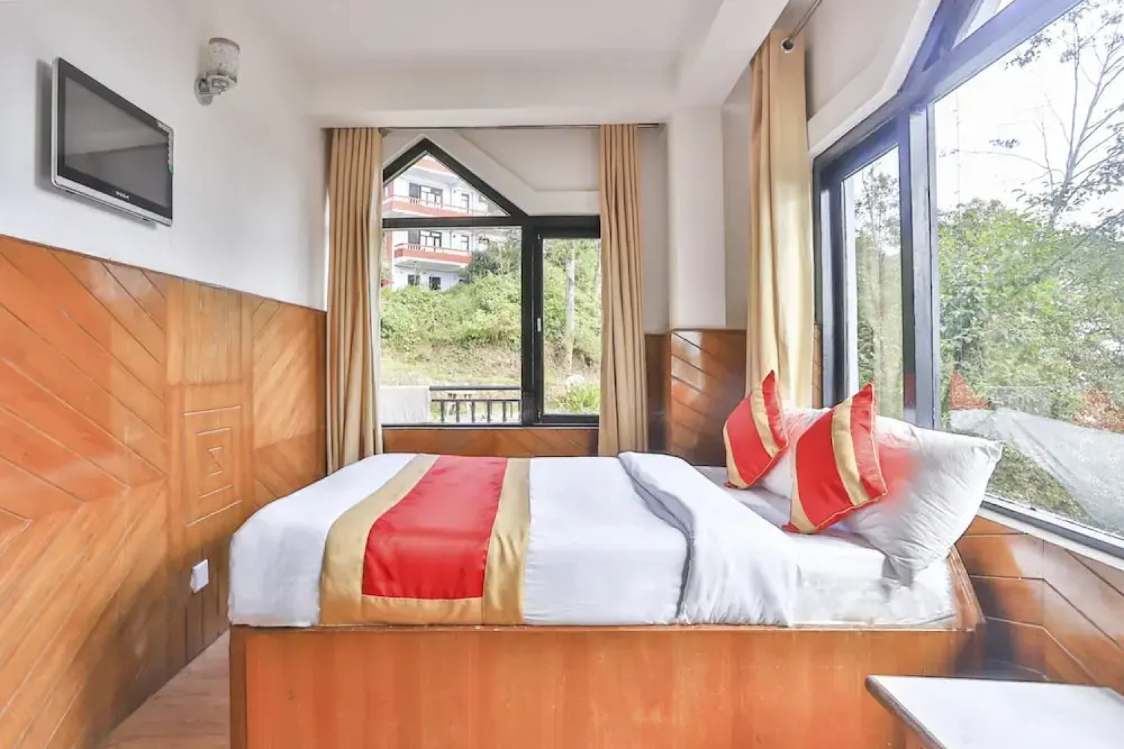 SPOT ON 636 New Elephant Head&Nagarkot