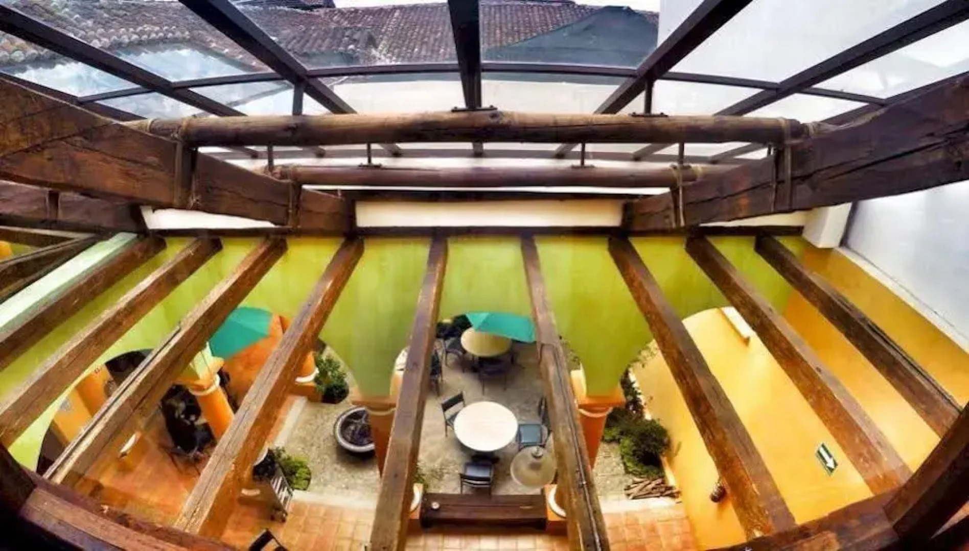 Snail Bed and Breakfast - Hostel - Adults only