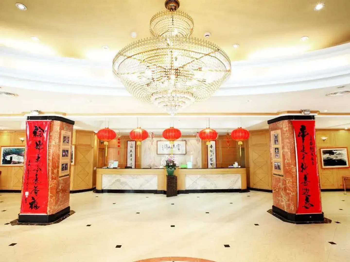 Hotel Tilun Dongpu Spa