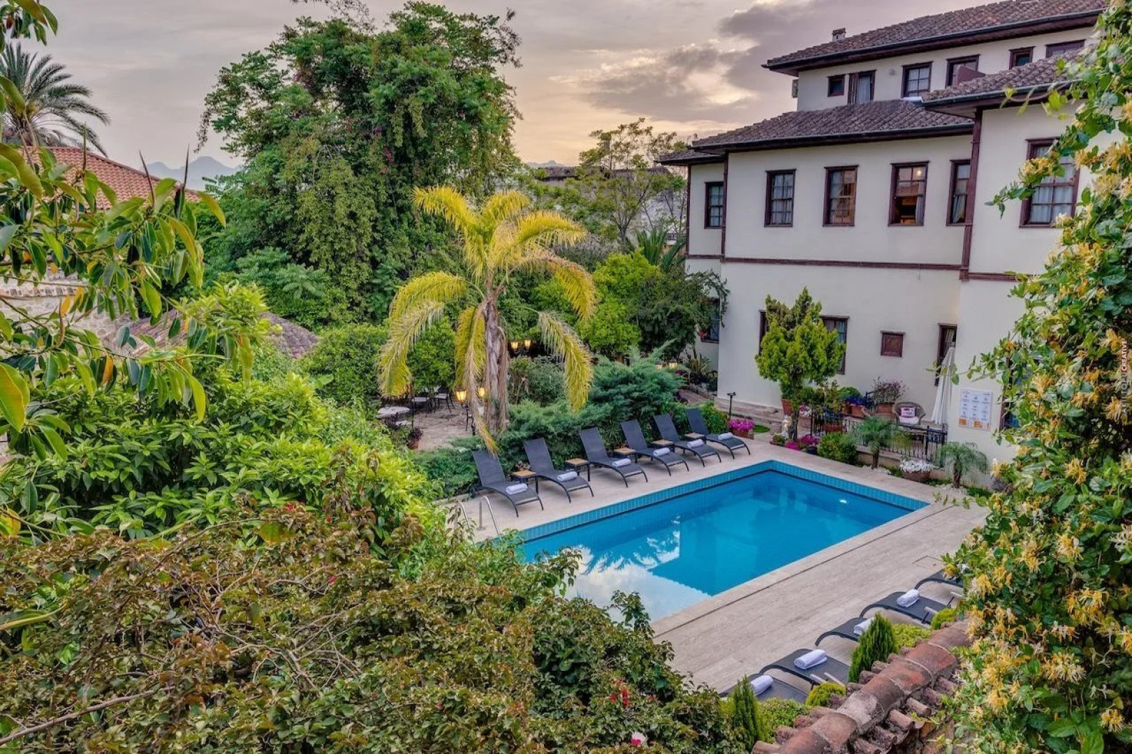 Tuvana Hotel - Special Class