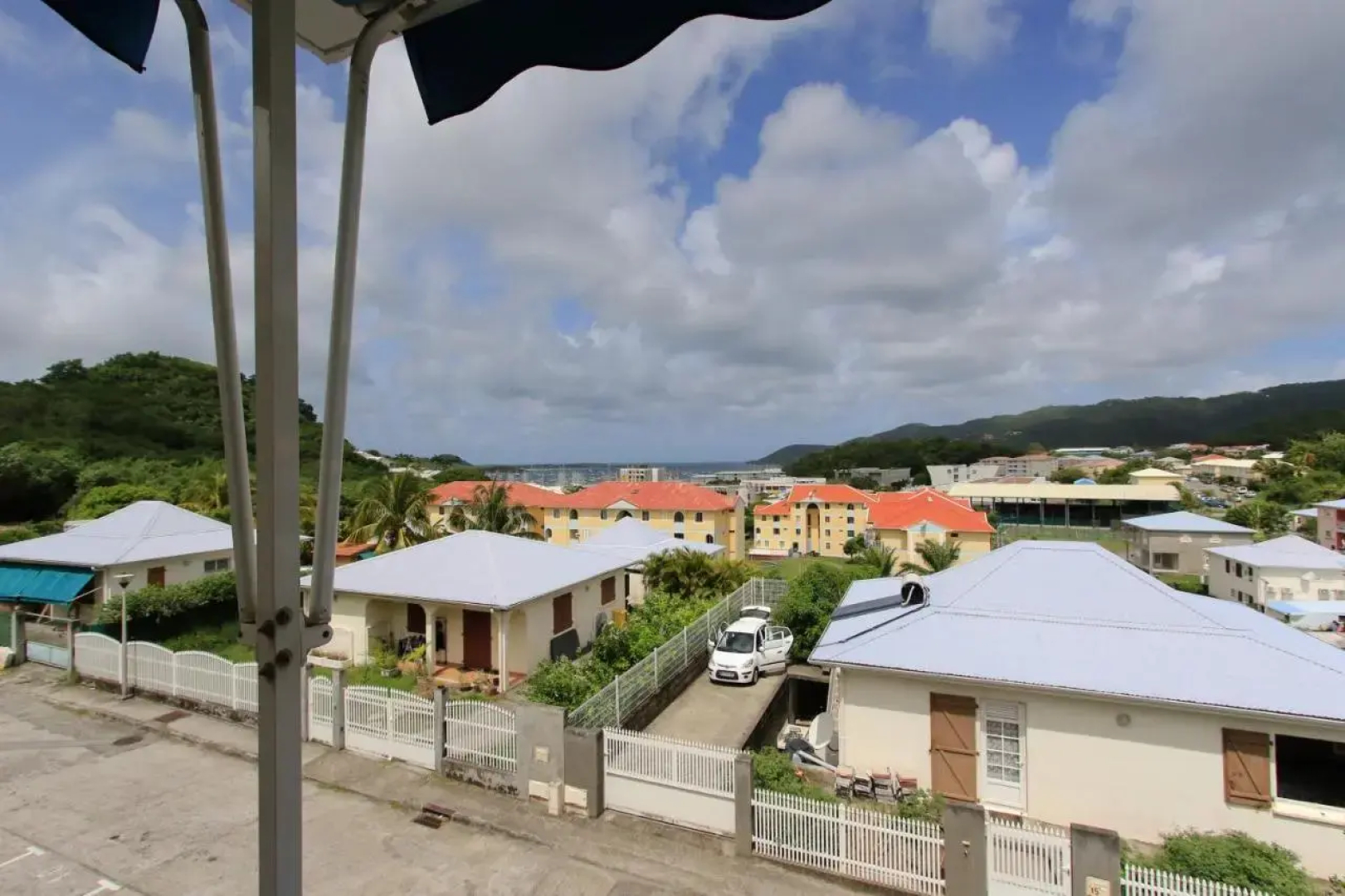 case an nou Martinique 3***