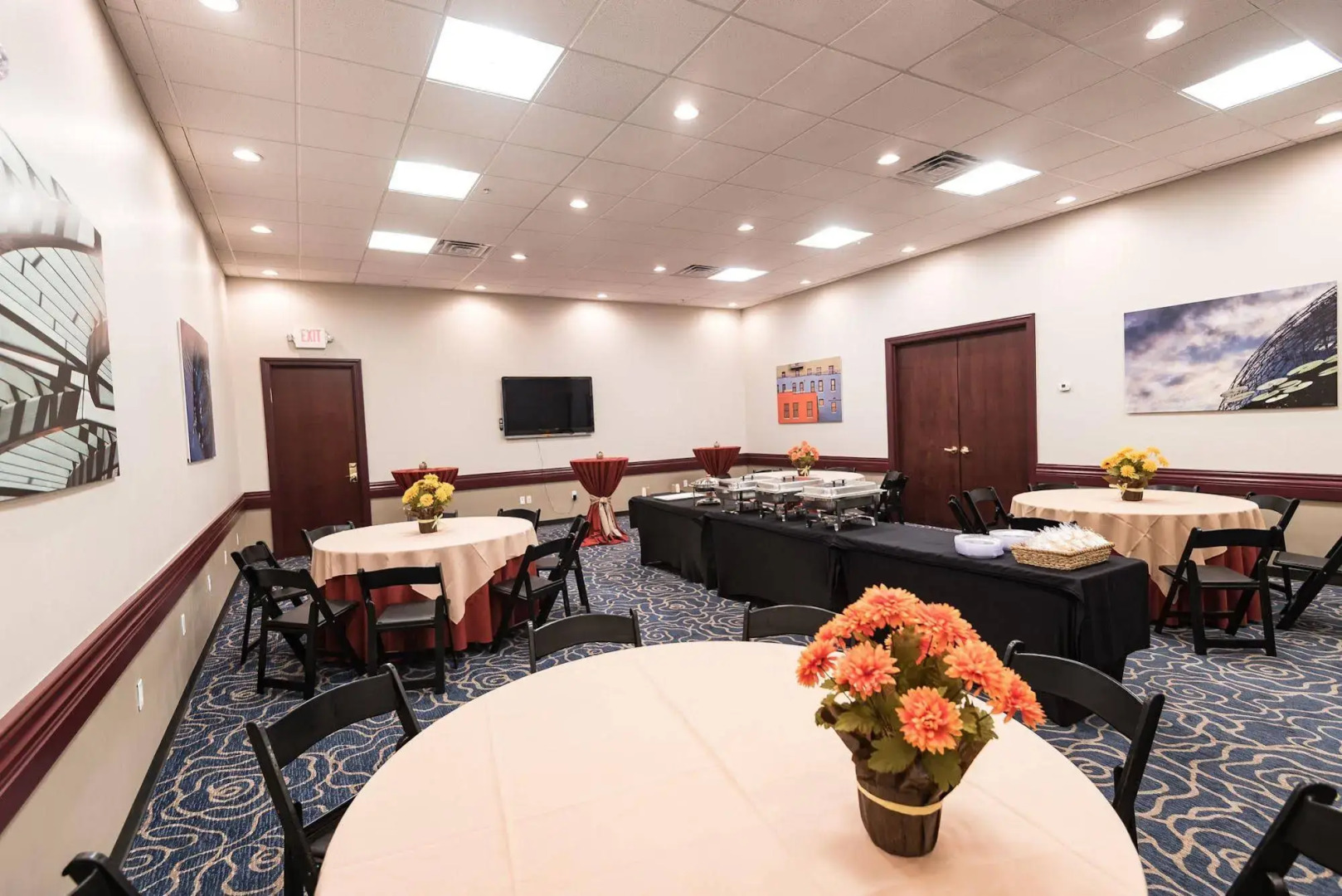 DoubleTree by Hilton St. Louis Forest Park