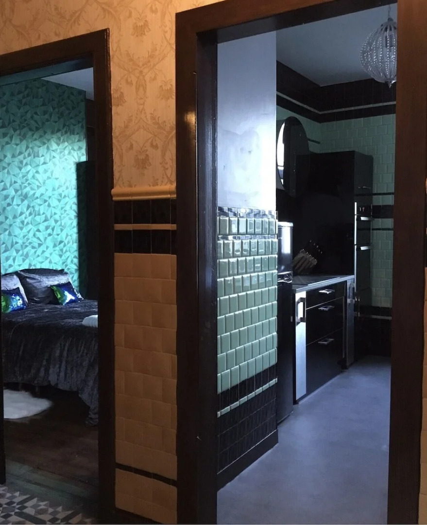 Two Bedroom Victorian Flat in the Centre of Port Glasgow Close to all Amenities