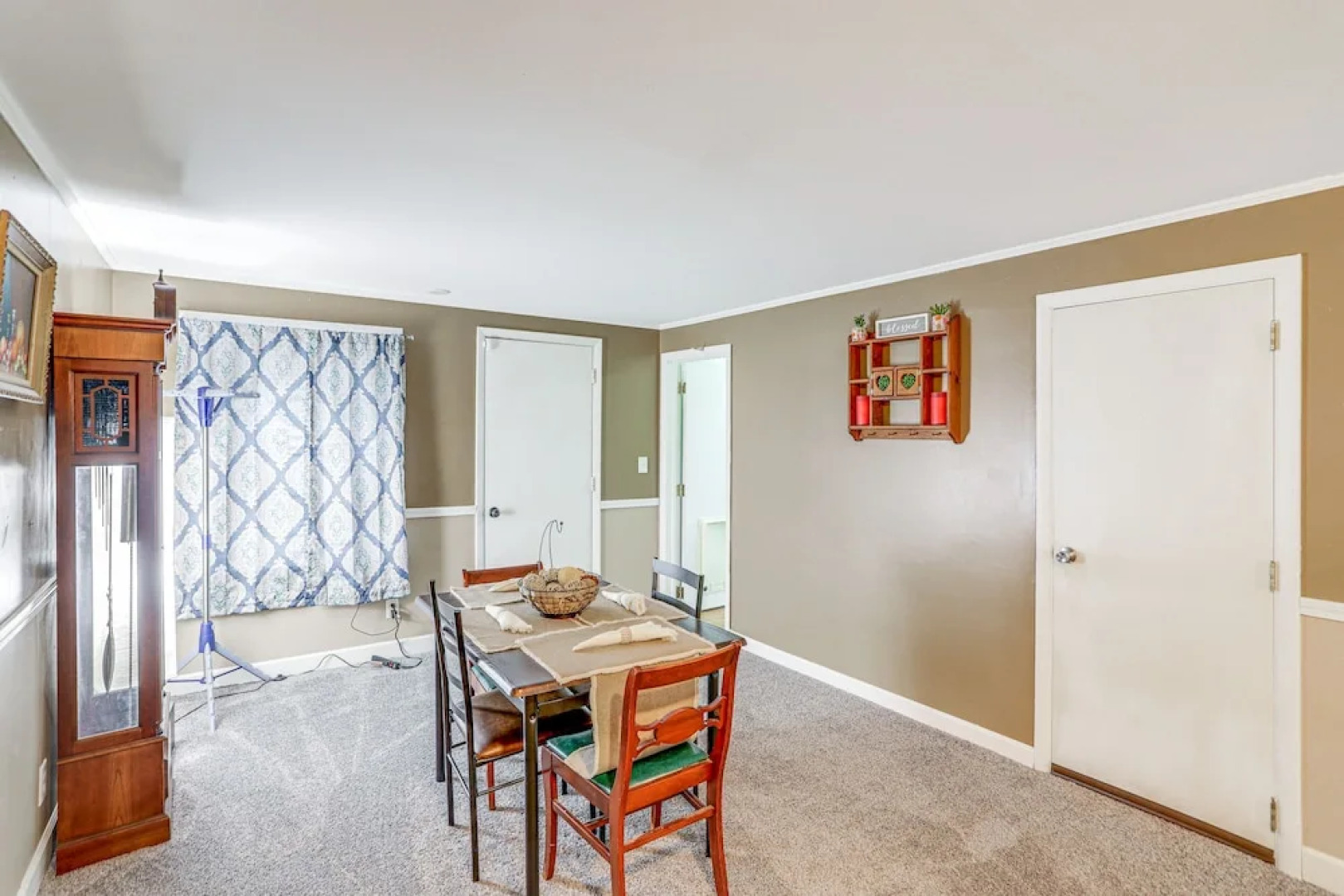 Central & Private Milan Home ~ 10 Mi to Sandusky!