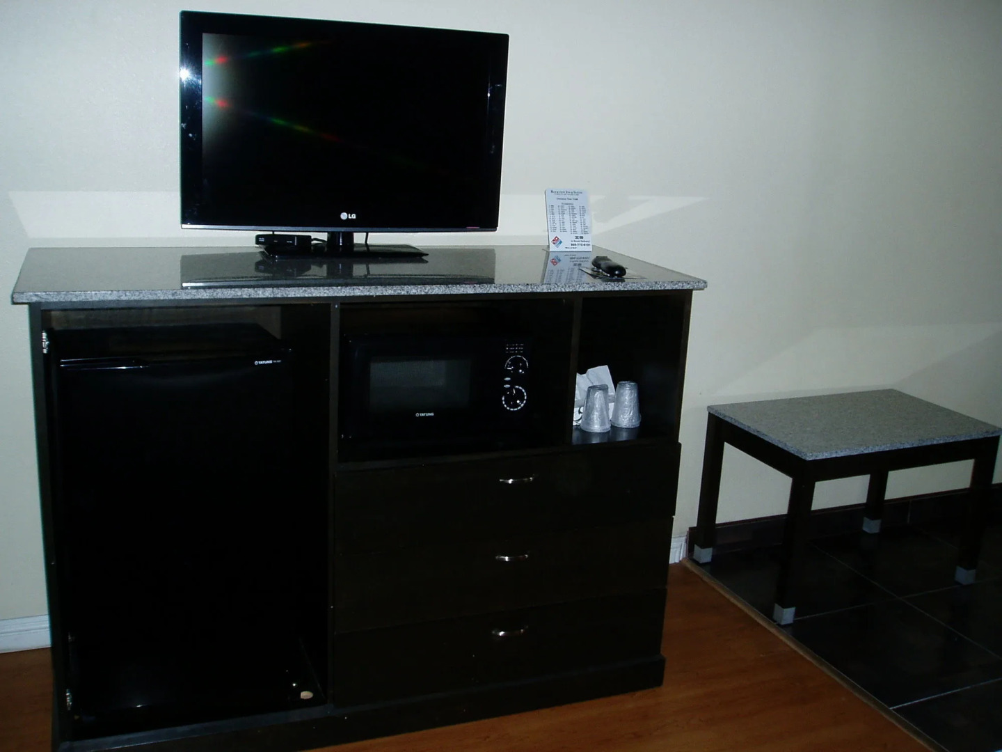 Rockview Inn and Suites