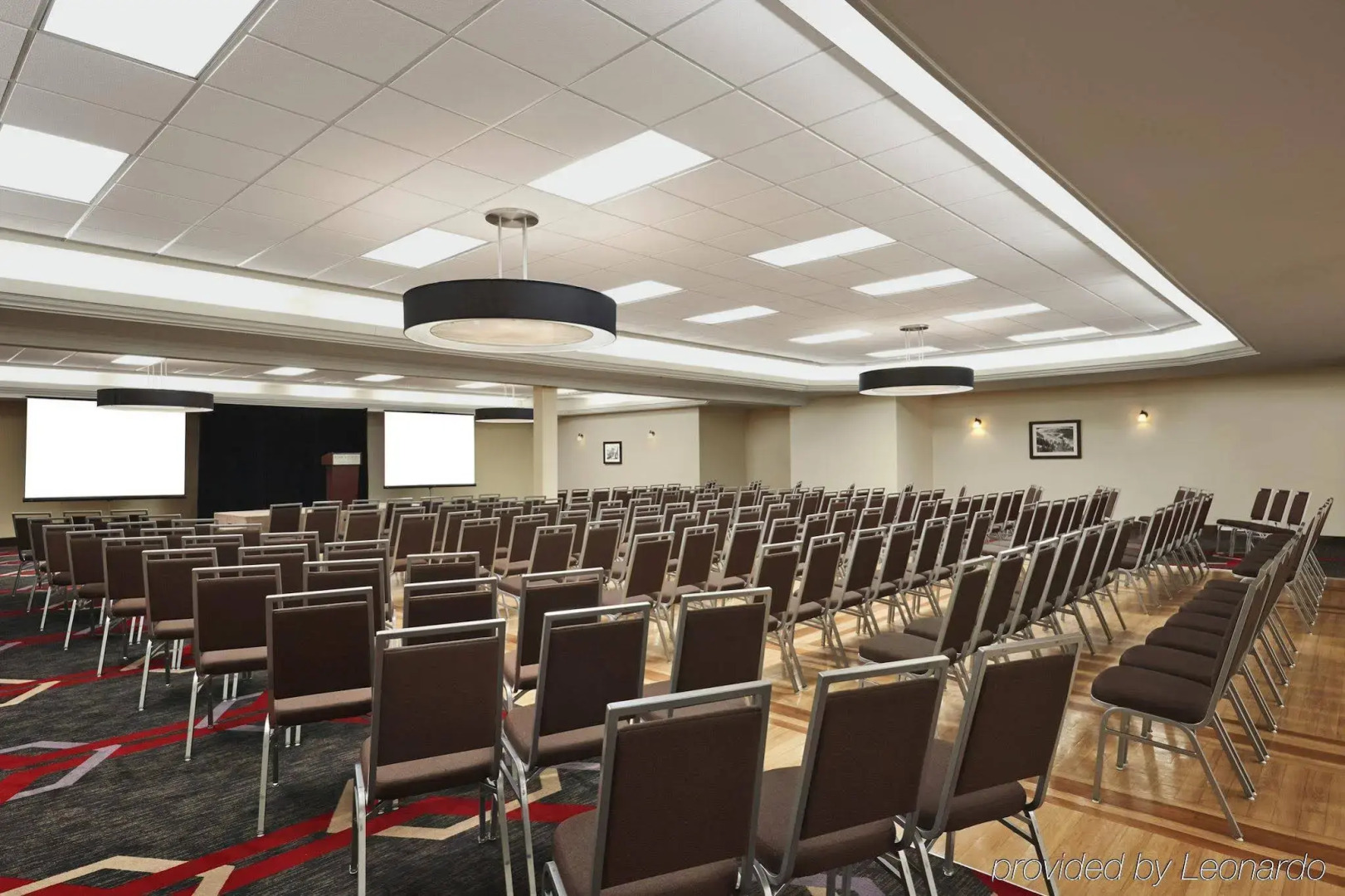 Four Points by Sheraton Edmonton South