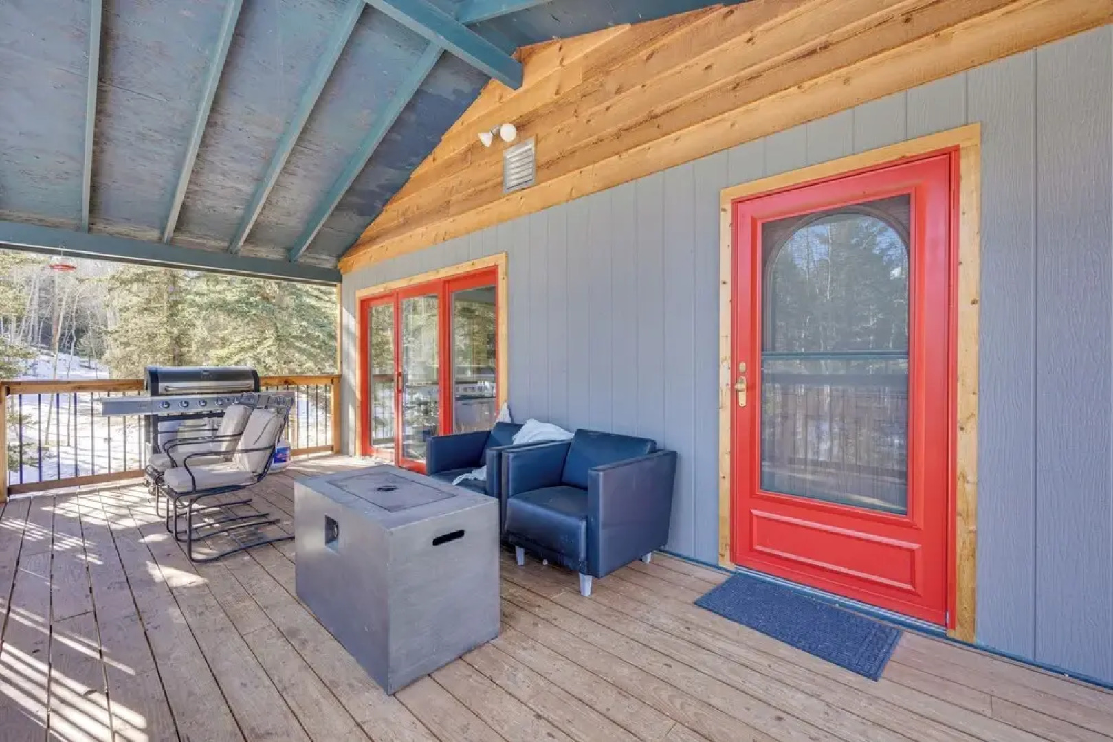 Pet-friendly Florissant Cabin w/ Fire Pit!