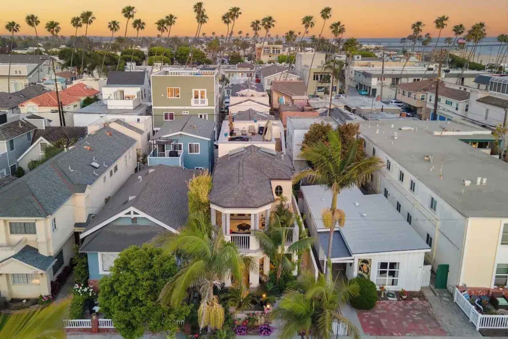 Seventh & Shore Stylish Seal Beach Home w/ Elevator, Fireplace + Bold Design