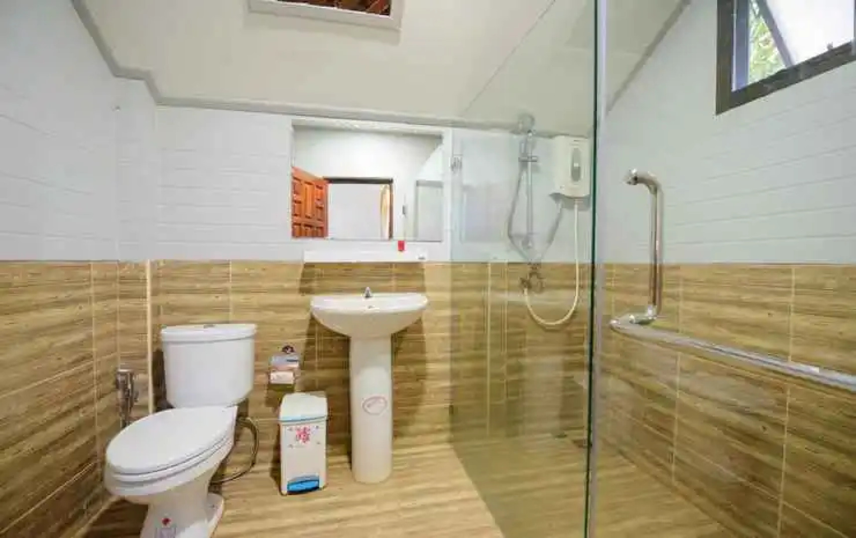 Baansuan Aokhai Beach Rayong