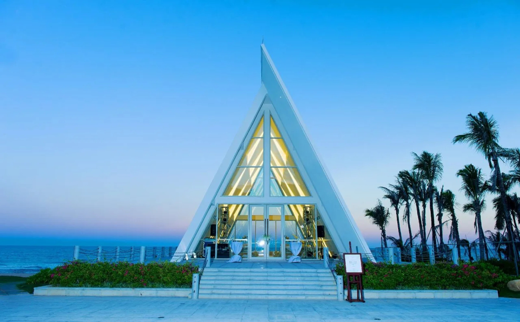 Narada Resort and Spa Perfume Bay