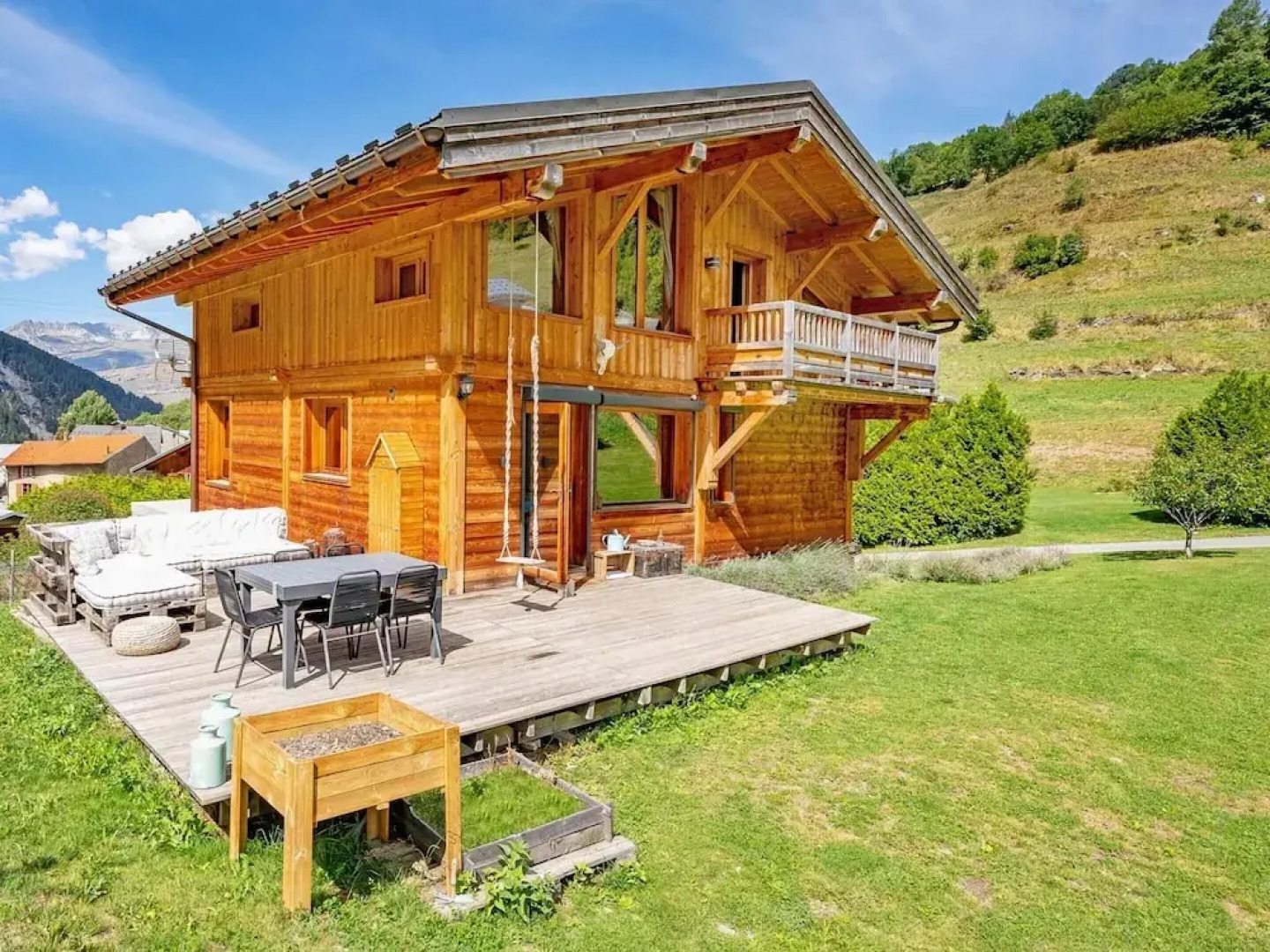 Chalet in Moulin With Sauna & Stunning Views