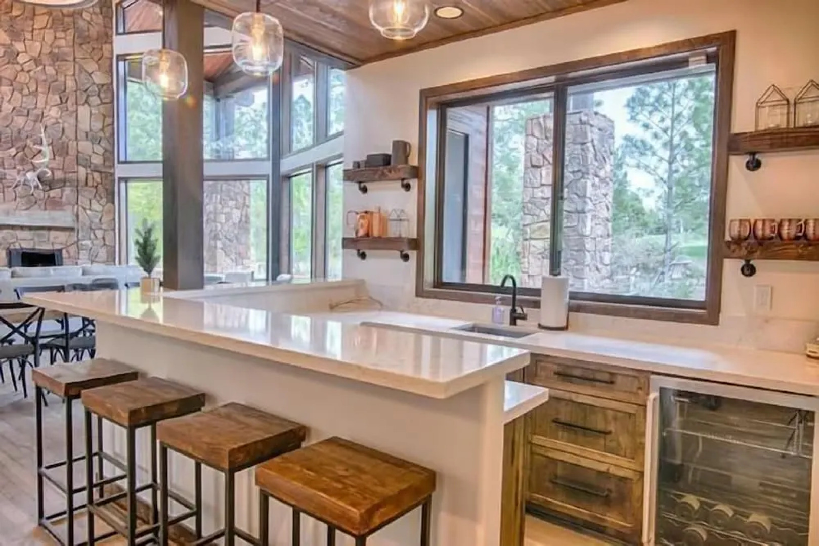 At Whispering Pines 4 Bedroom Home by RedAwning