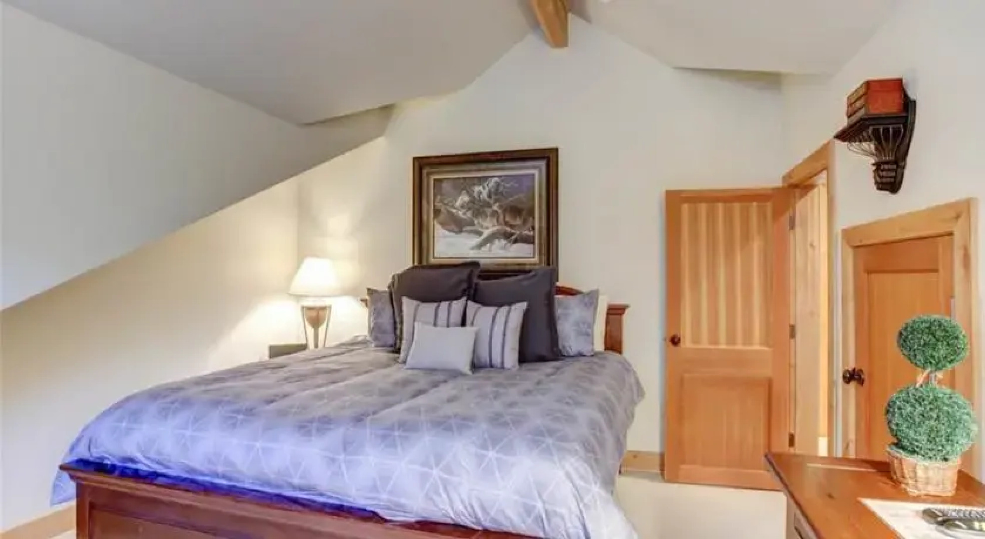 RedAwning Portico #14