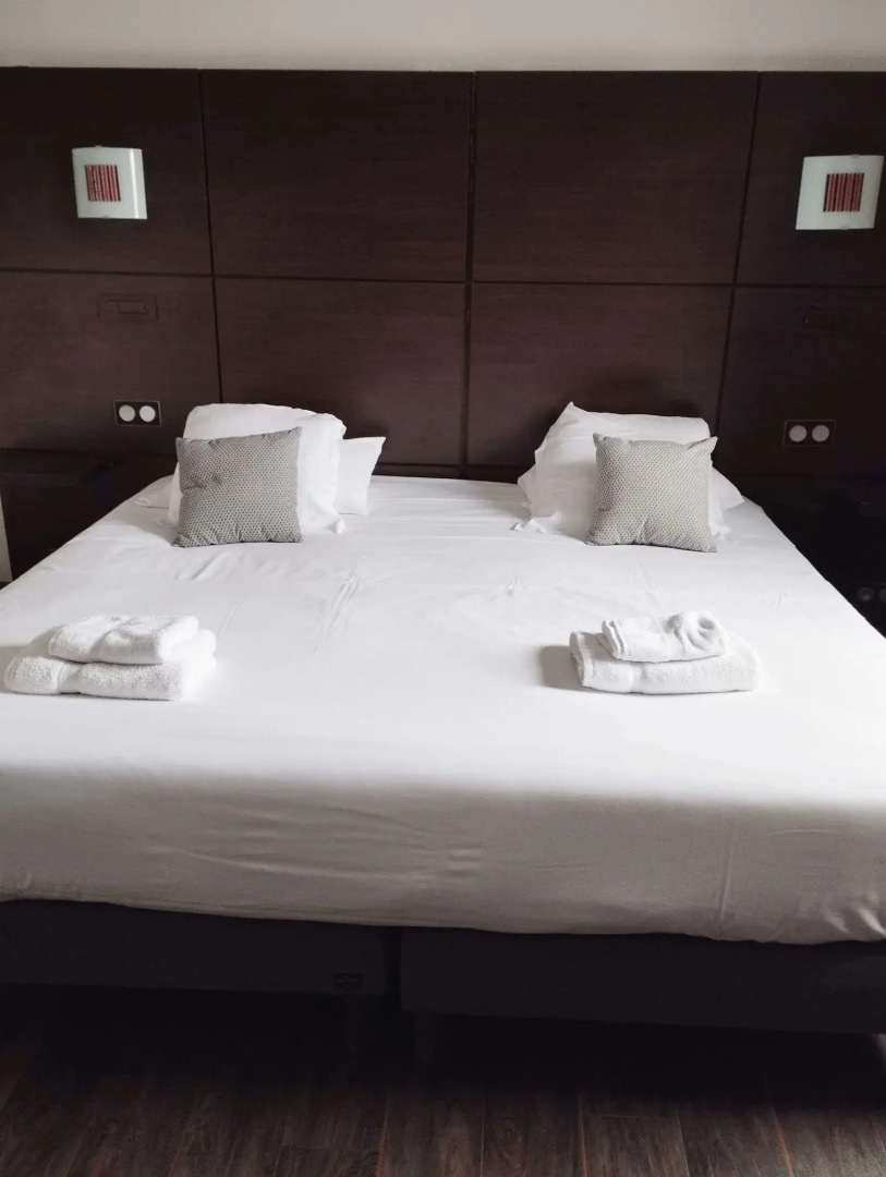 Brit Hotel L'Arrivée Guingamp (Ex:Brit Hotel Armor)