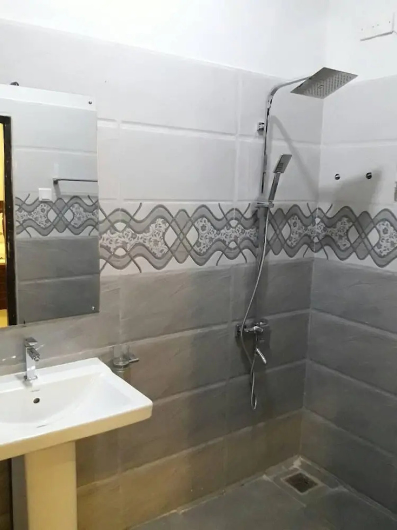 Airport Grand Holiday Home