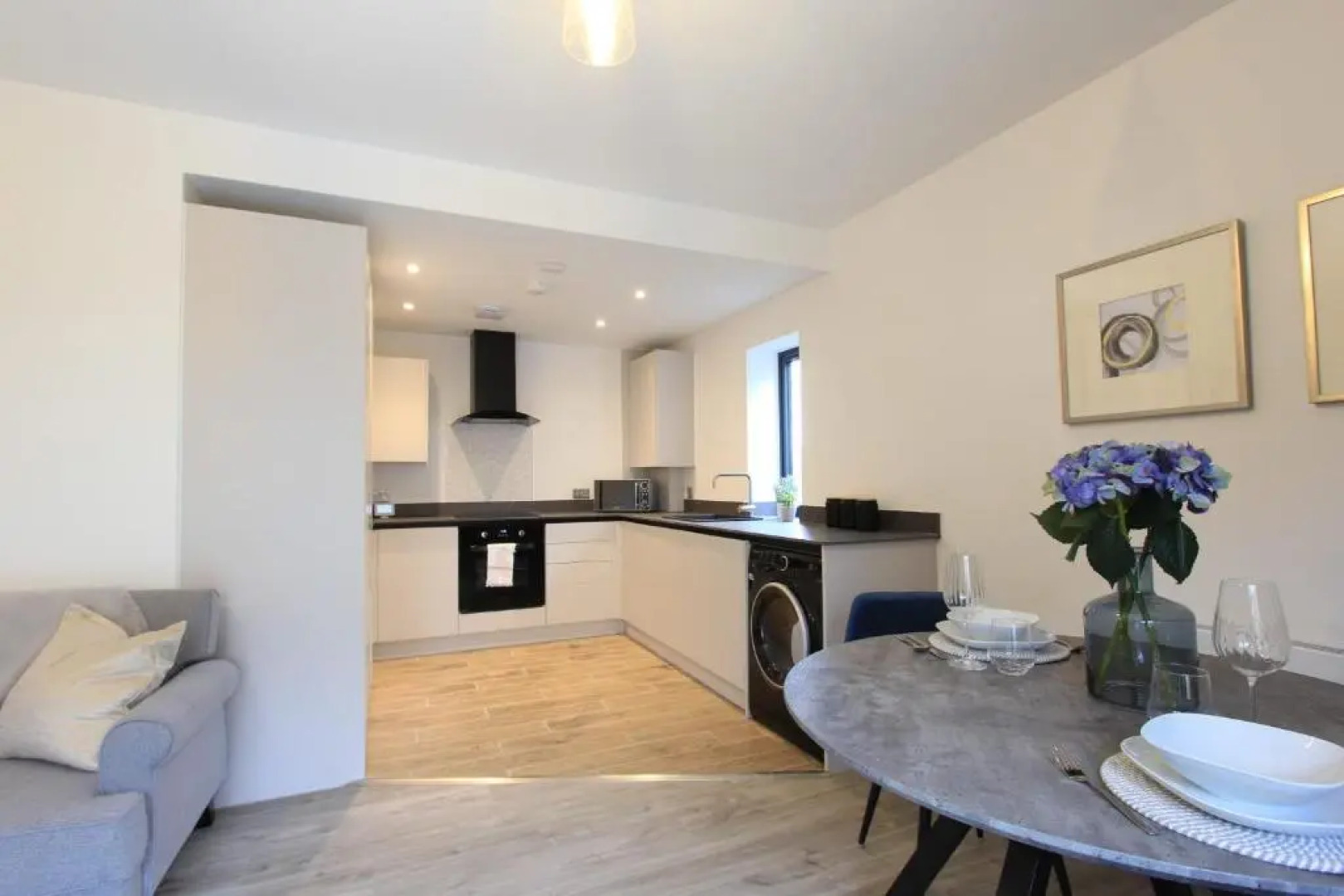 Cabot Mews Apartment 5