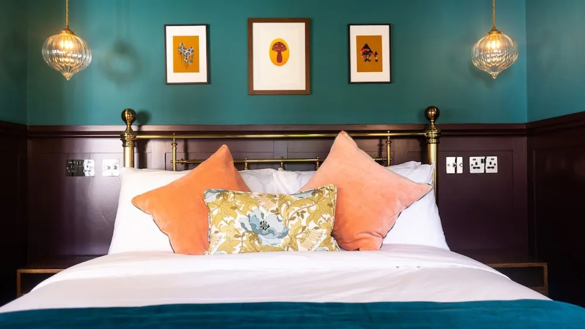 The Queen's Chew Magna