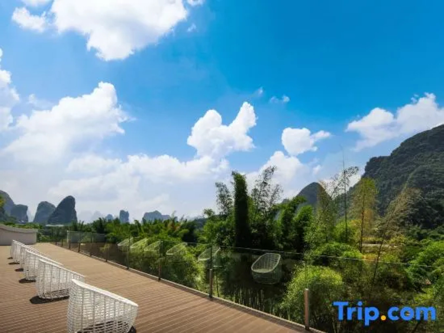 Courtyard Hotel - Yulong River Branch