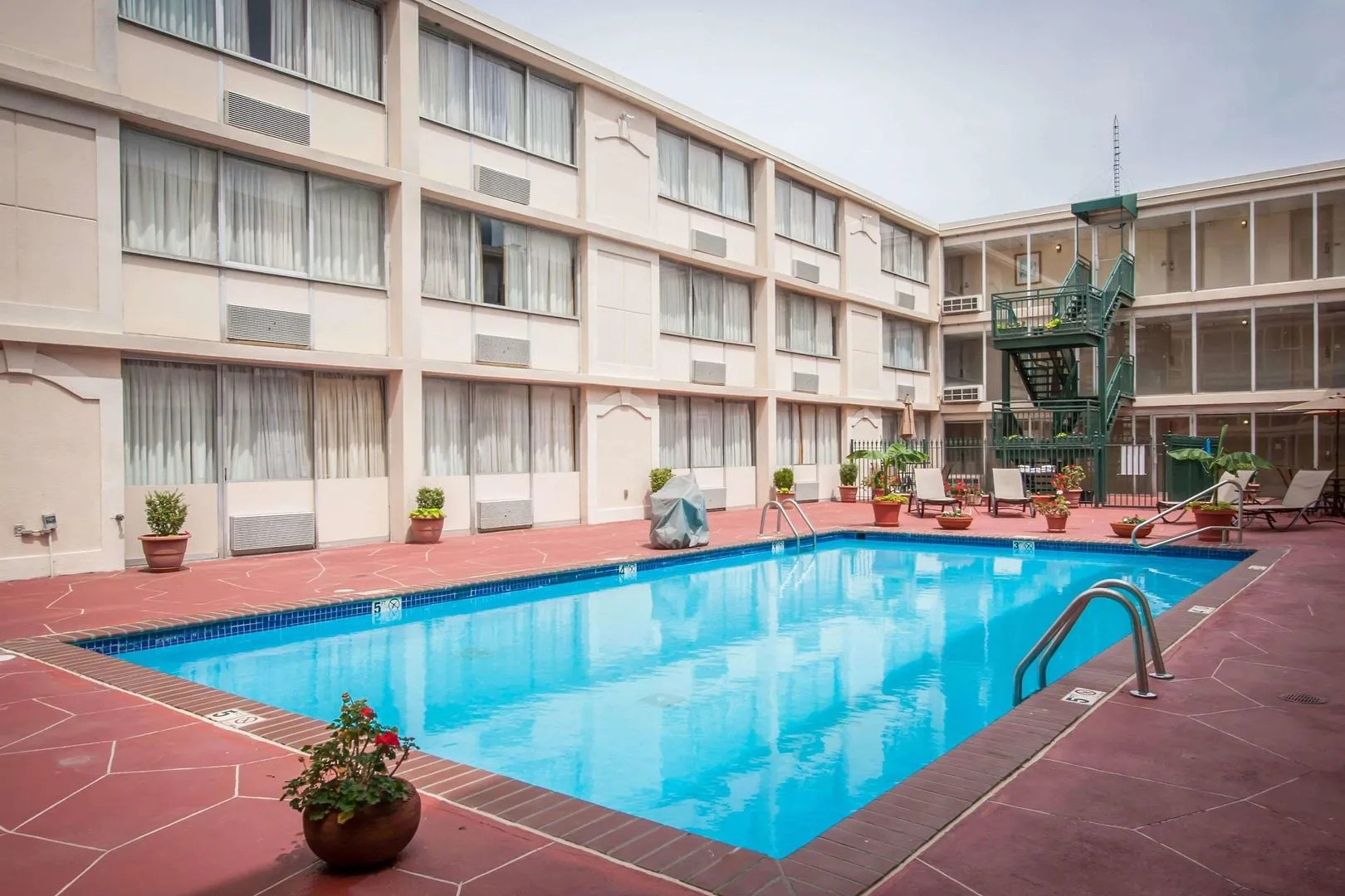 Hotel Indigo Memphis Downtown by IHG